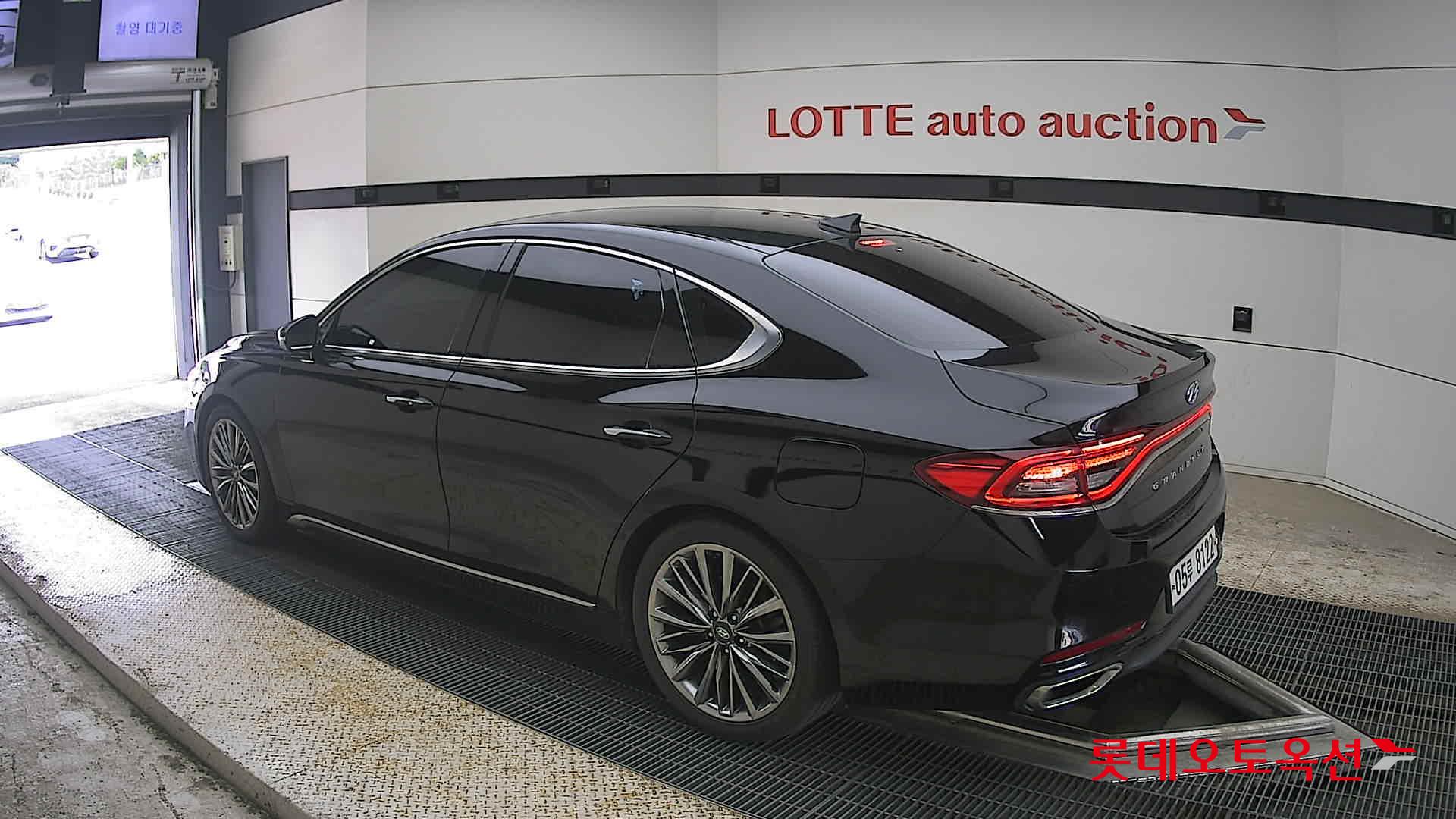 2018 - hyundai grandeur