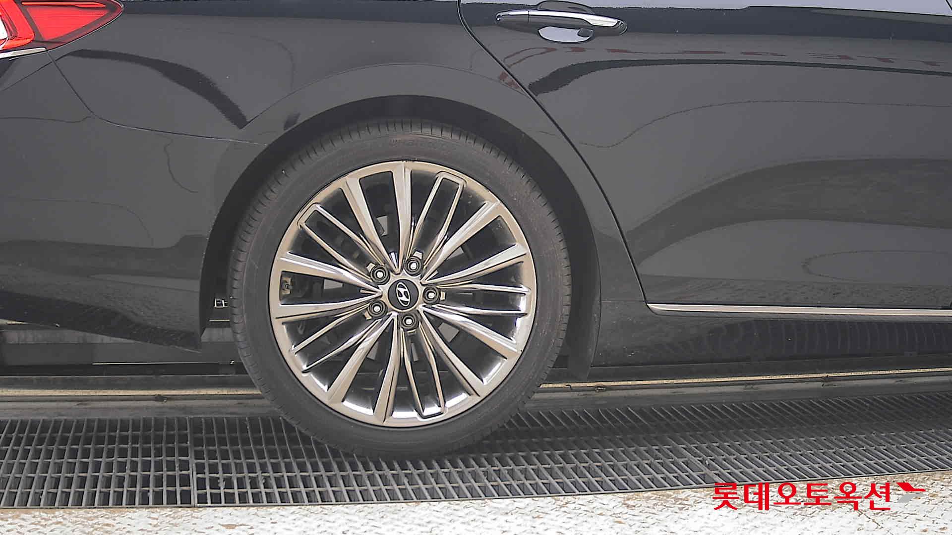 2018 - hyundai grandeur