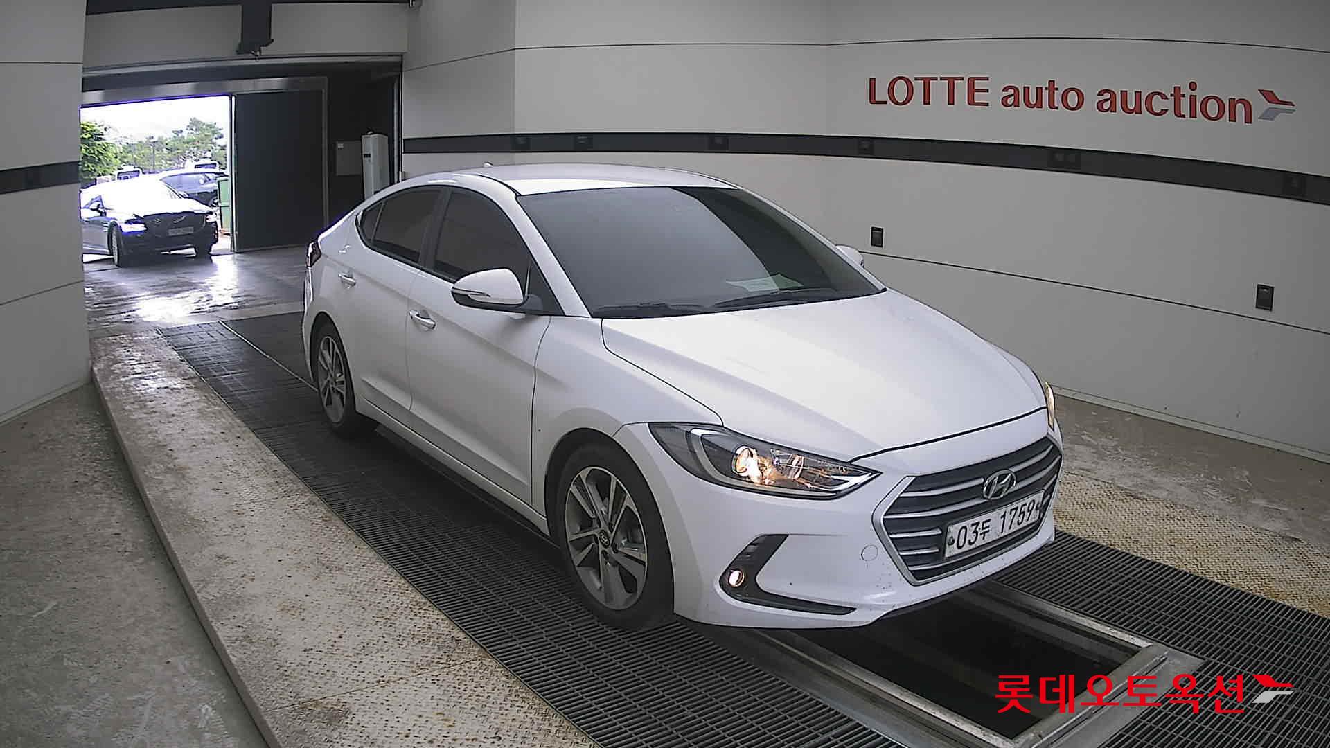 2018 - hyundai avante