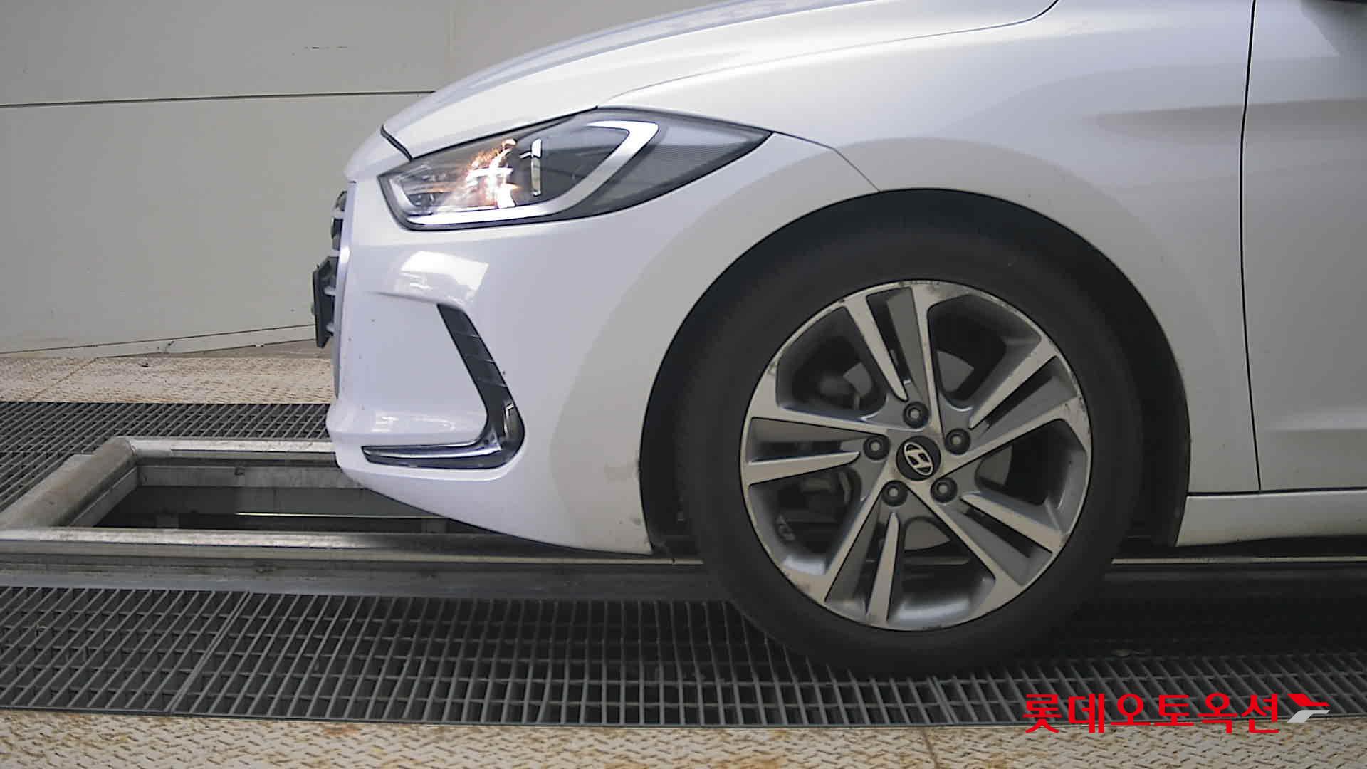2018 - hyundai avante