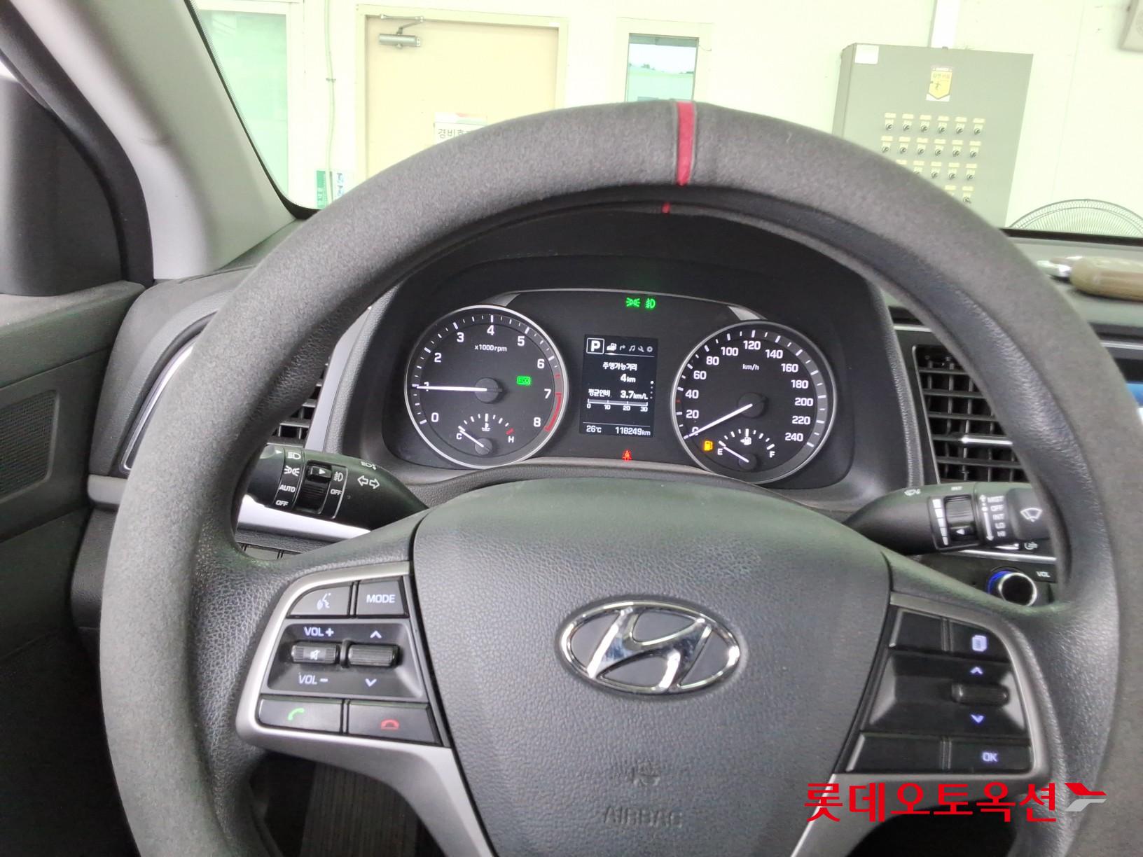 2018 - hyundai avante