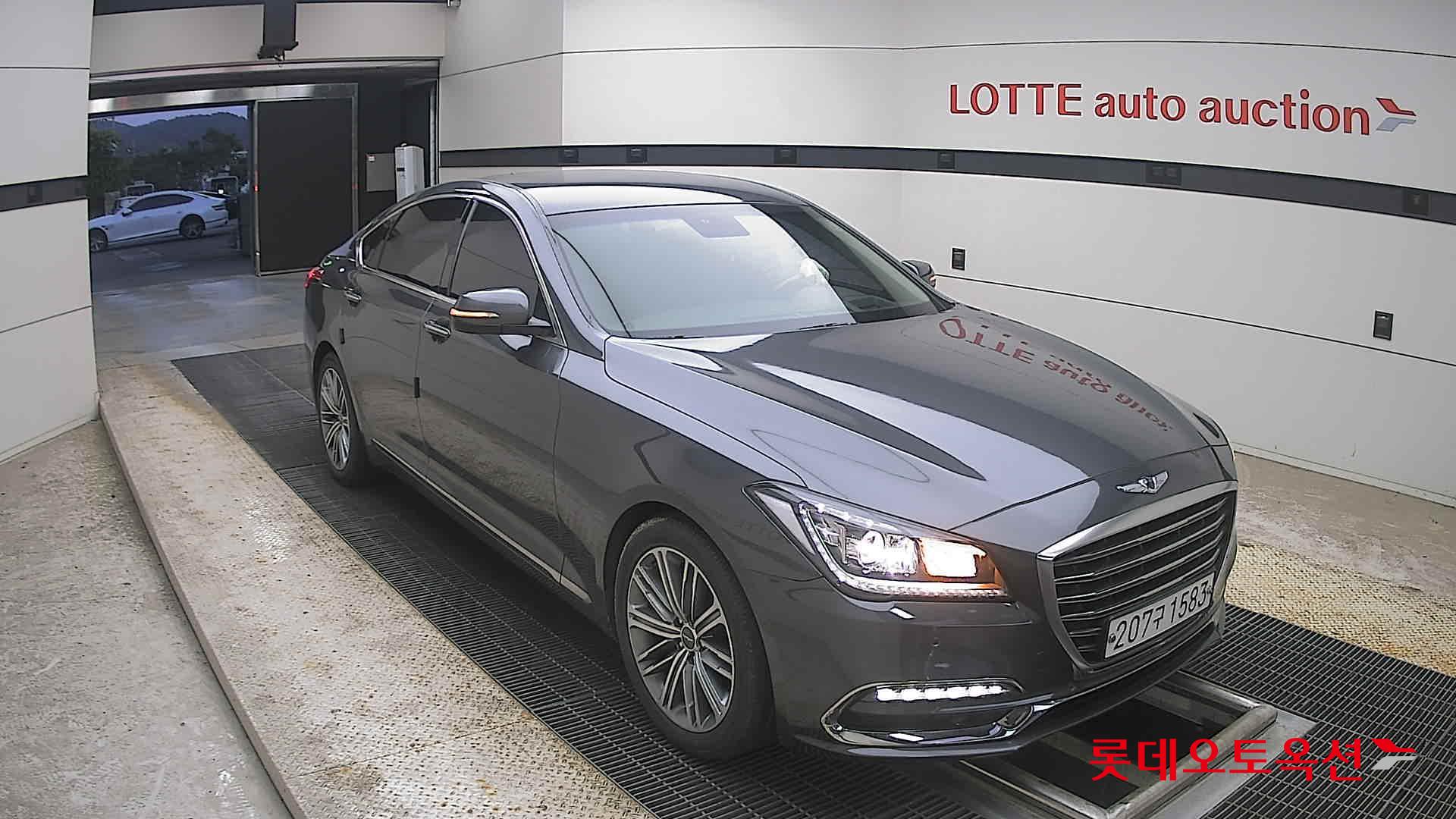 2018 - genesis g80