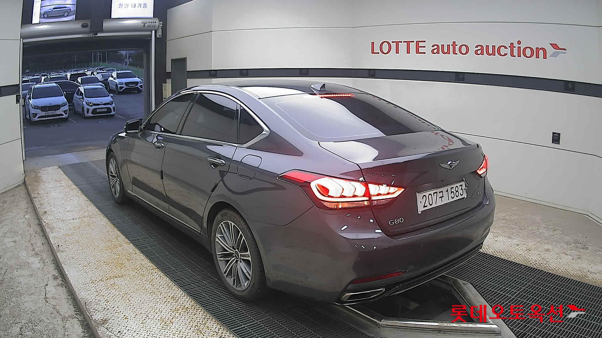 2018 - genesis g80