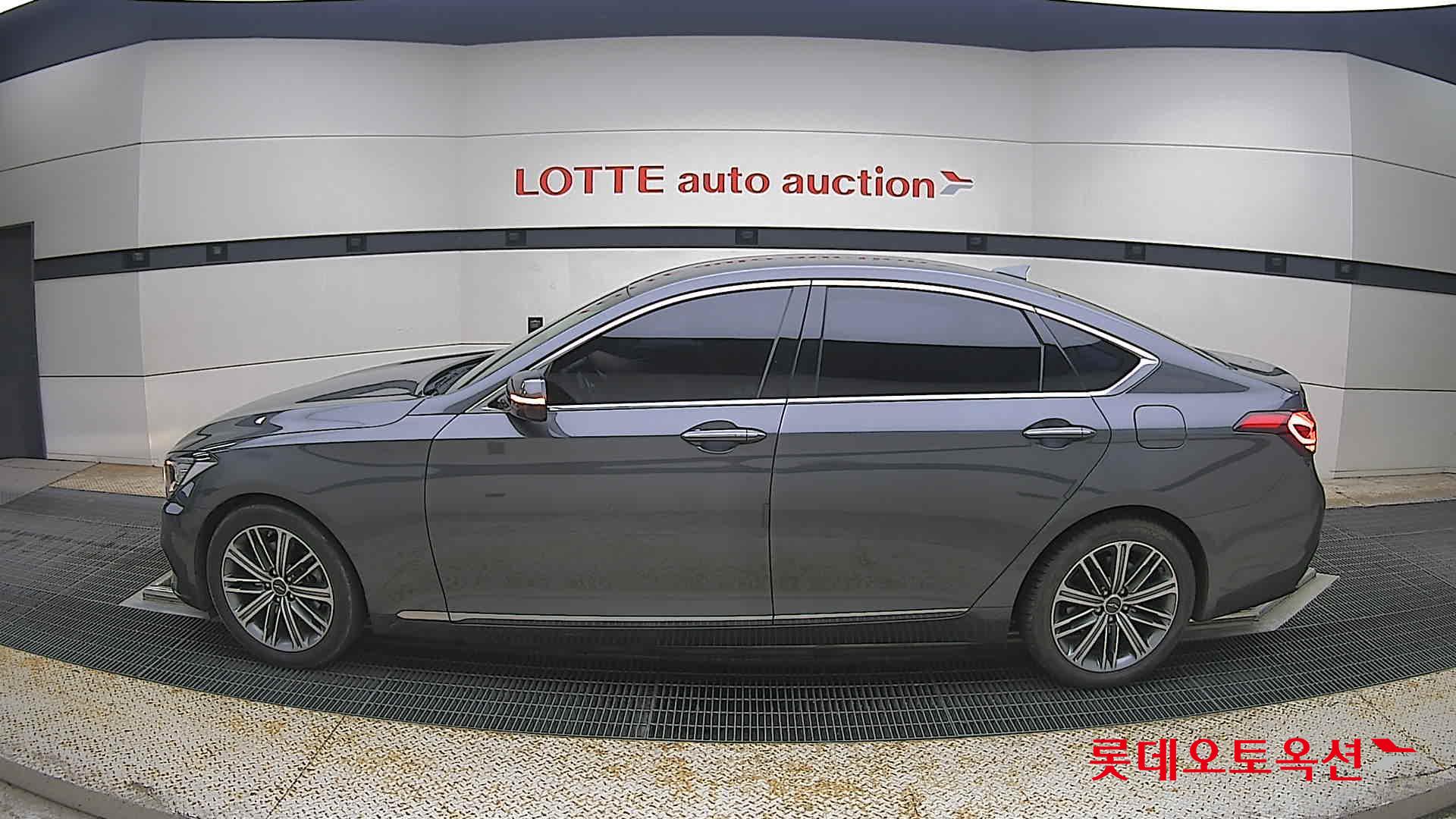 2018 - genesis g80
