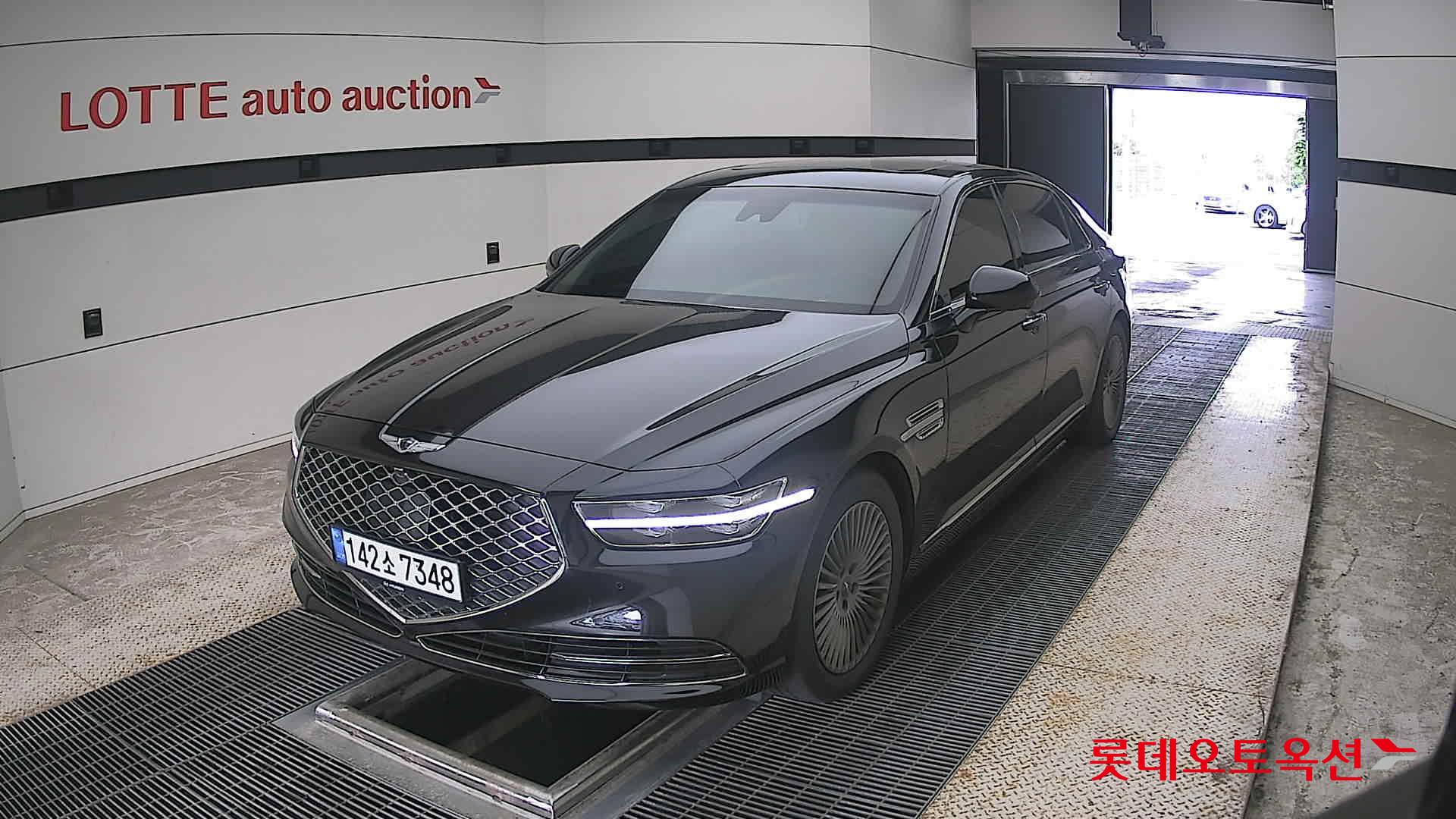2021 - genesis g90