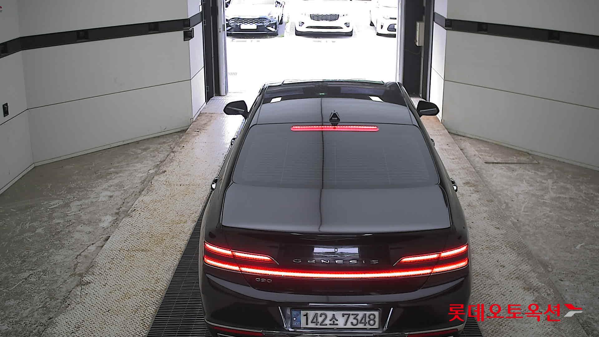 2021 - genesis g90