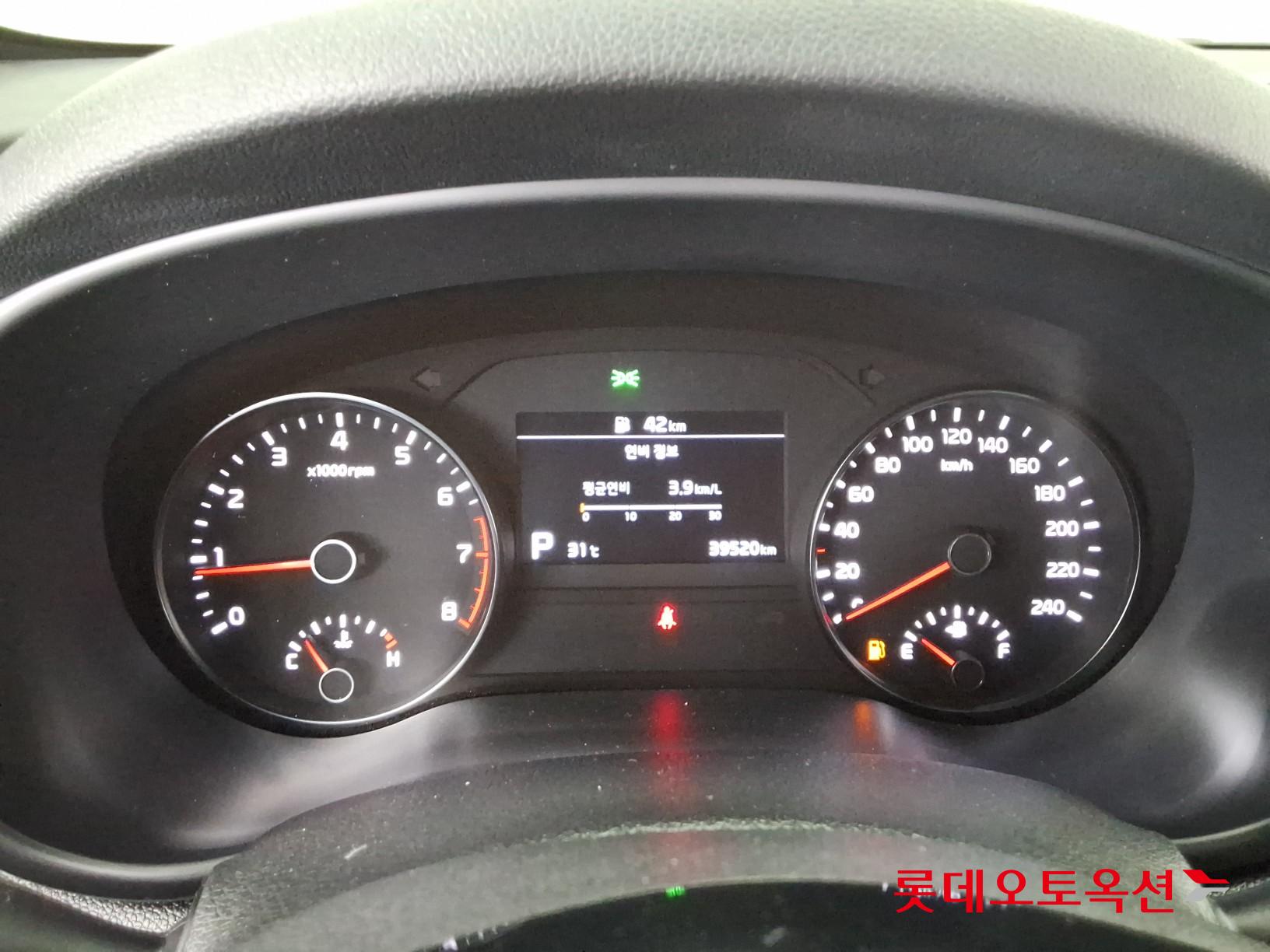 2021 - kia sportage