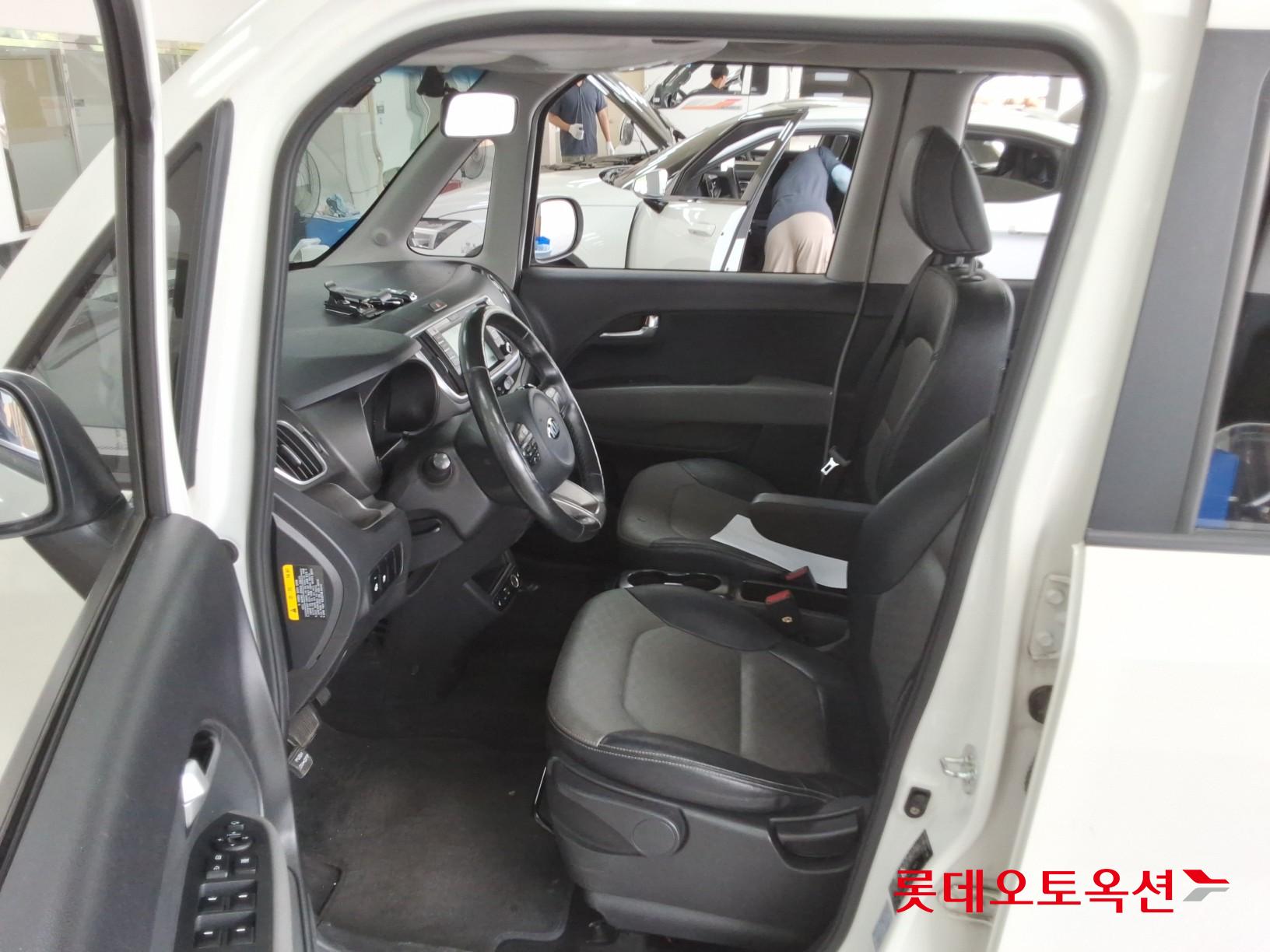 2019 - kia ray