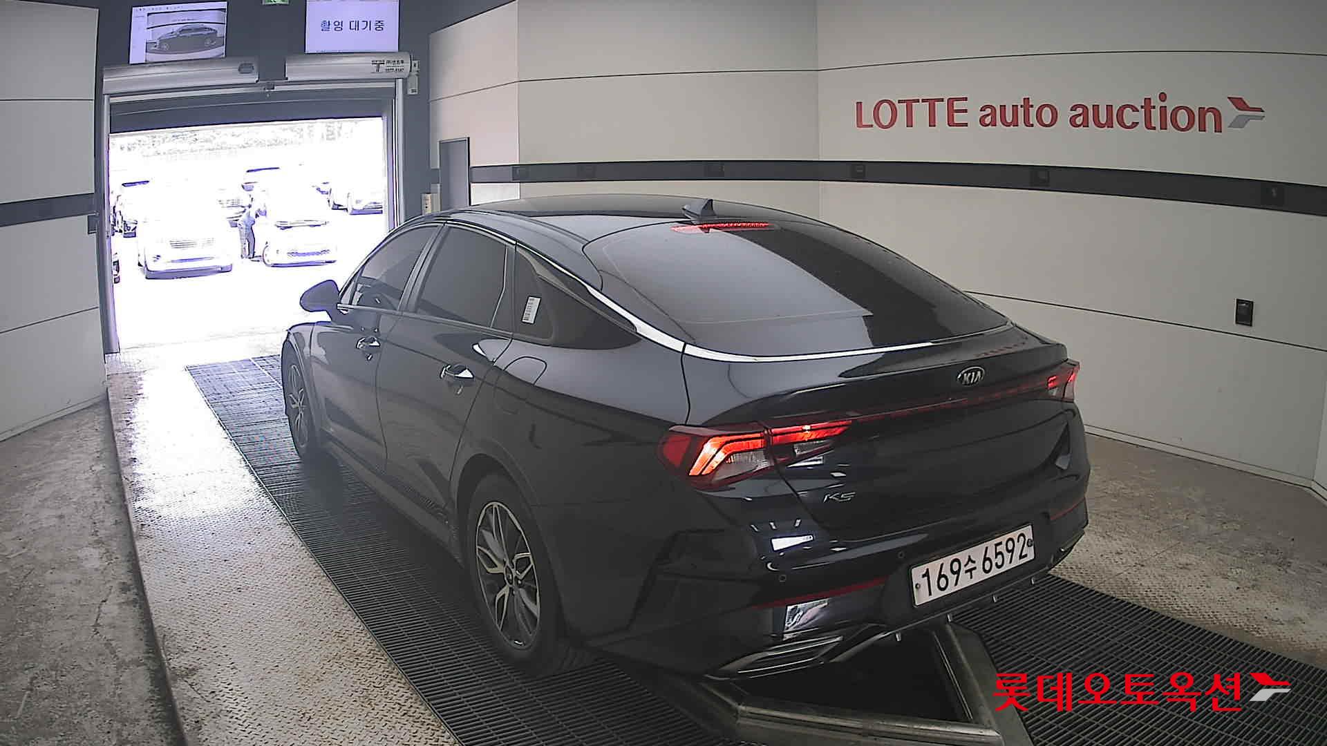 2020 - kia k5