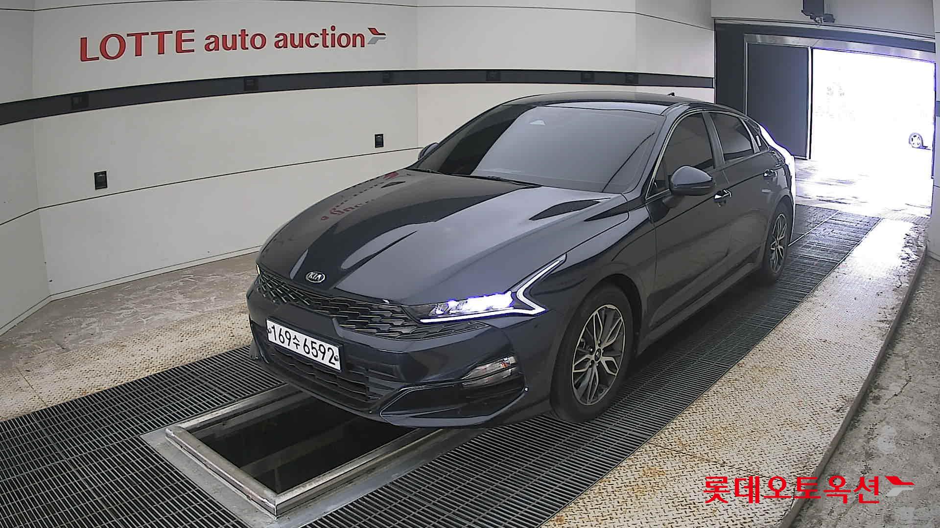 2020 - kia k5