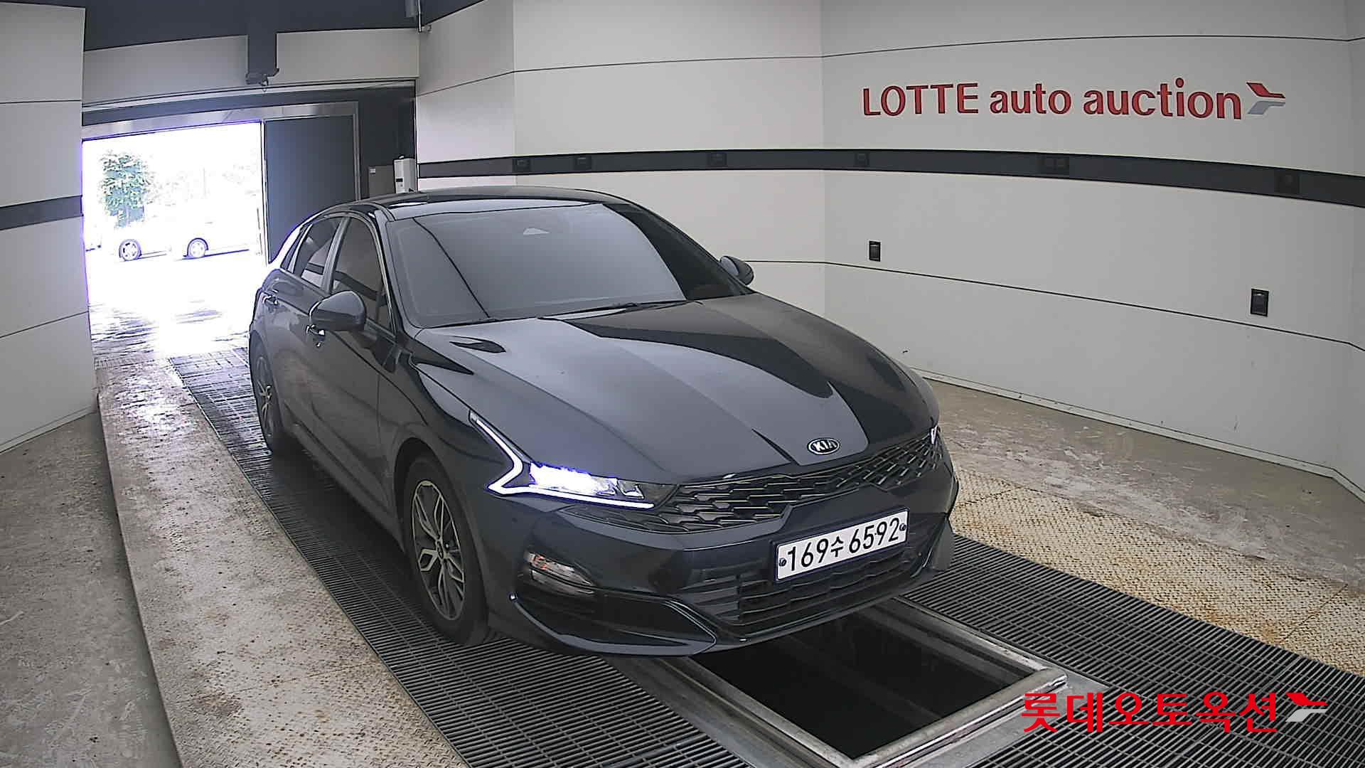 2020 - kia k5