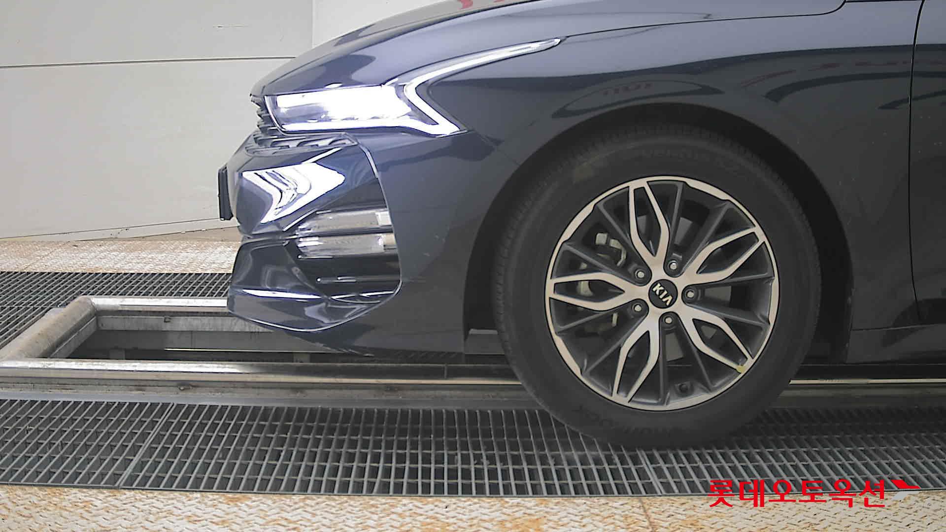 2020 - kia k5