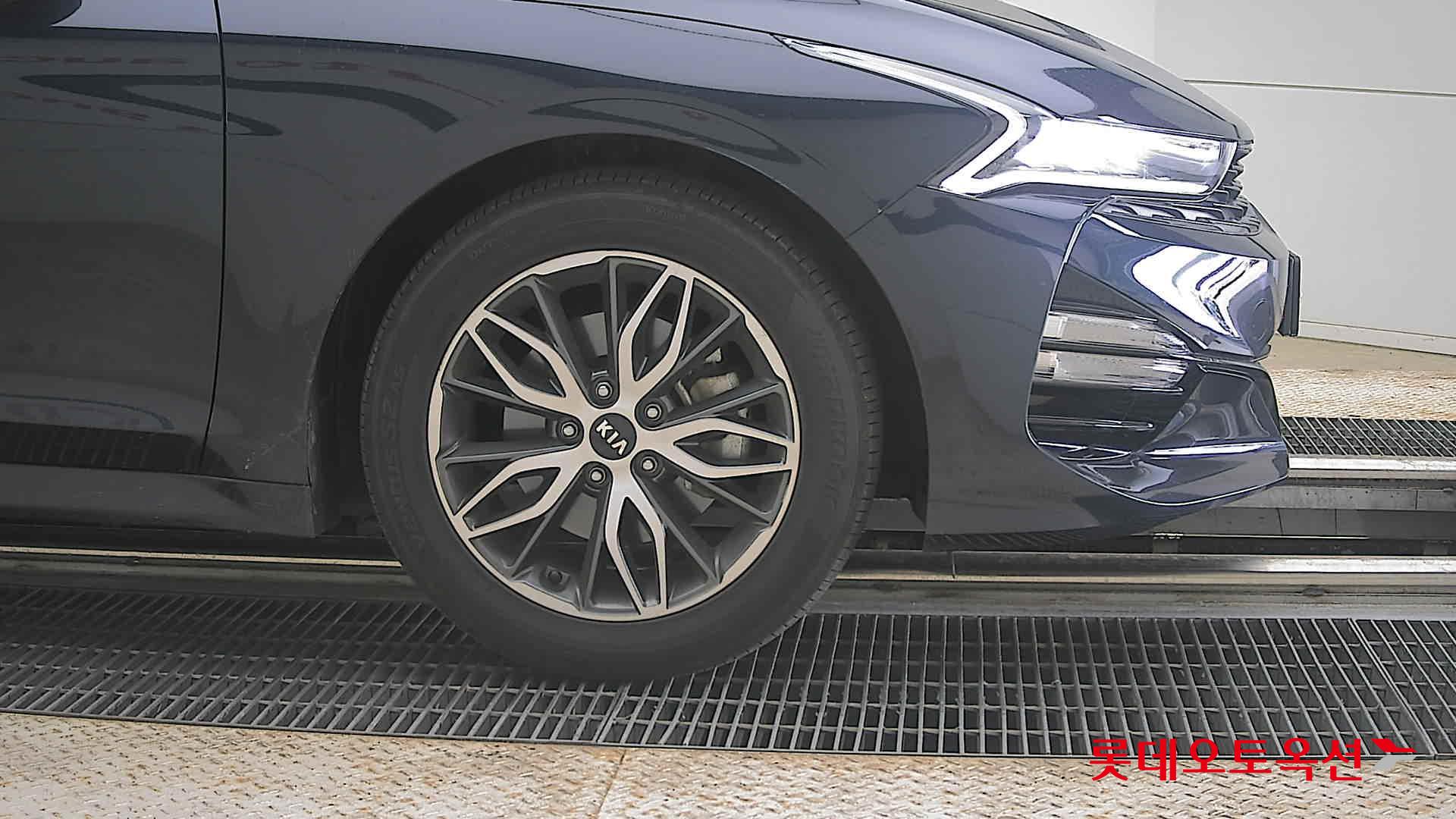 2020 - kia k5