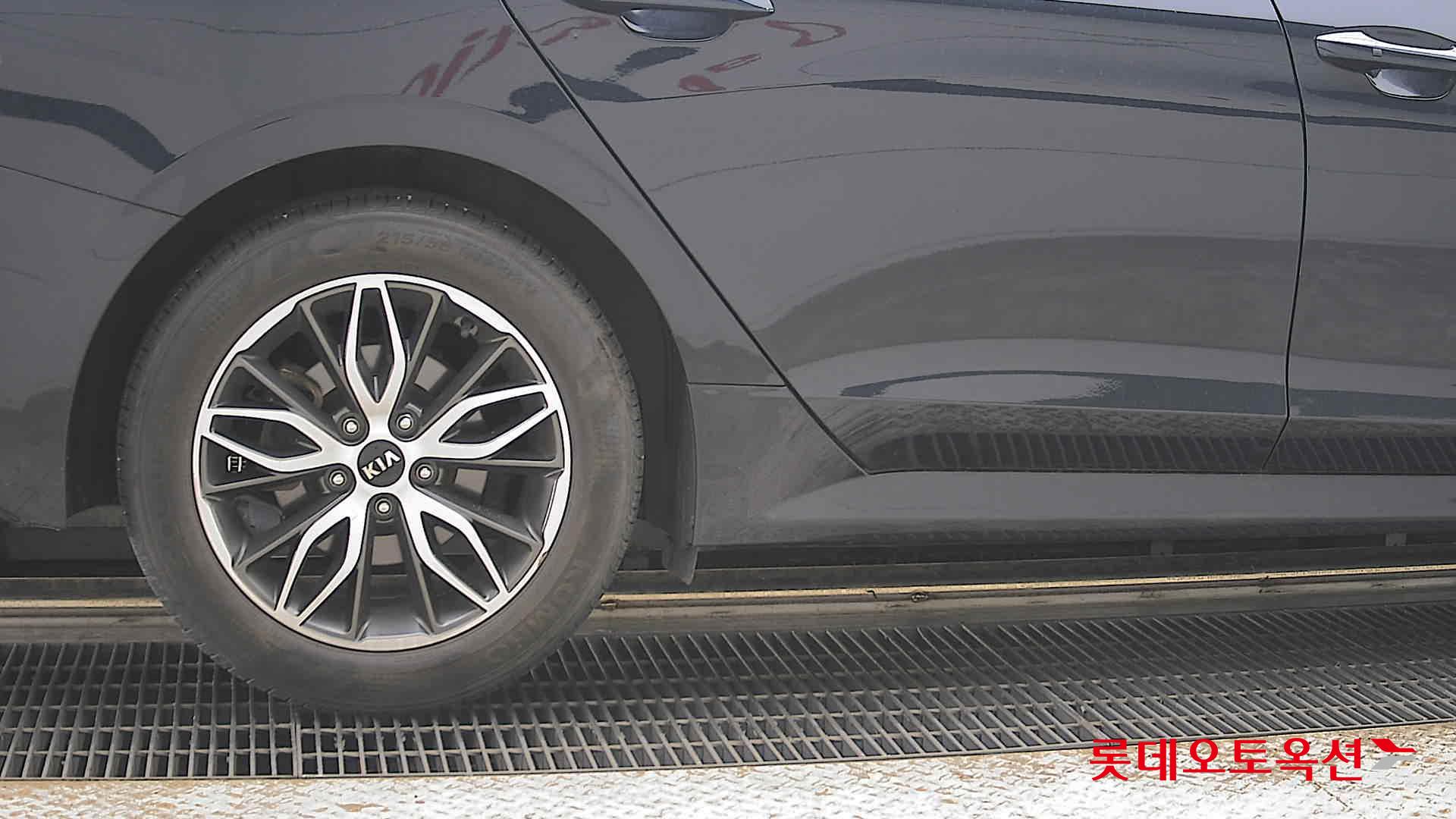 2020 - kia k5