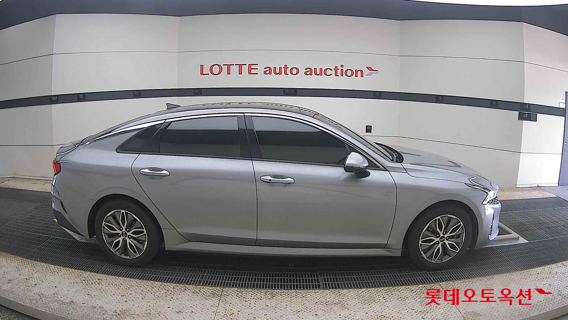 2021 - kia k5