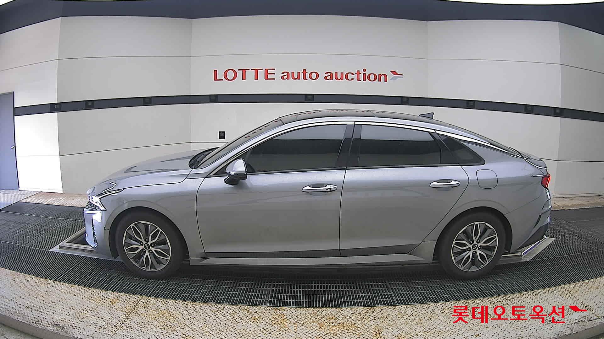 2021 - kia k5