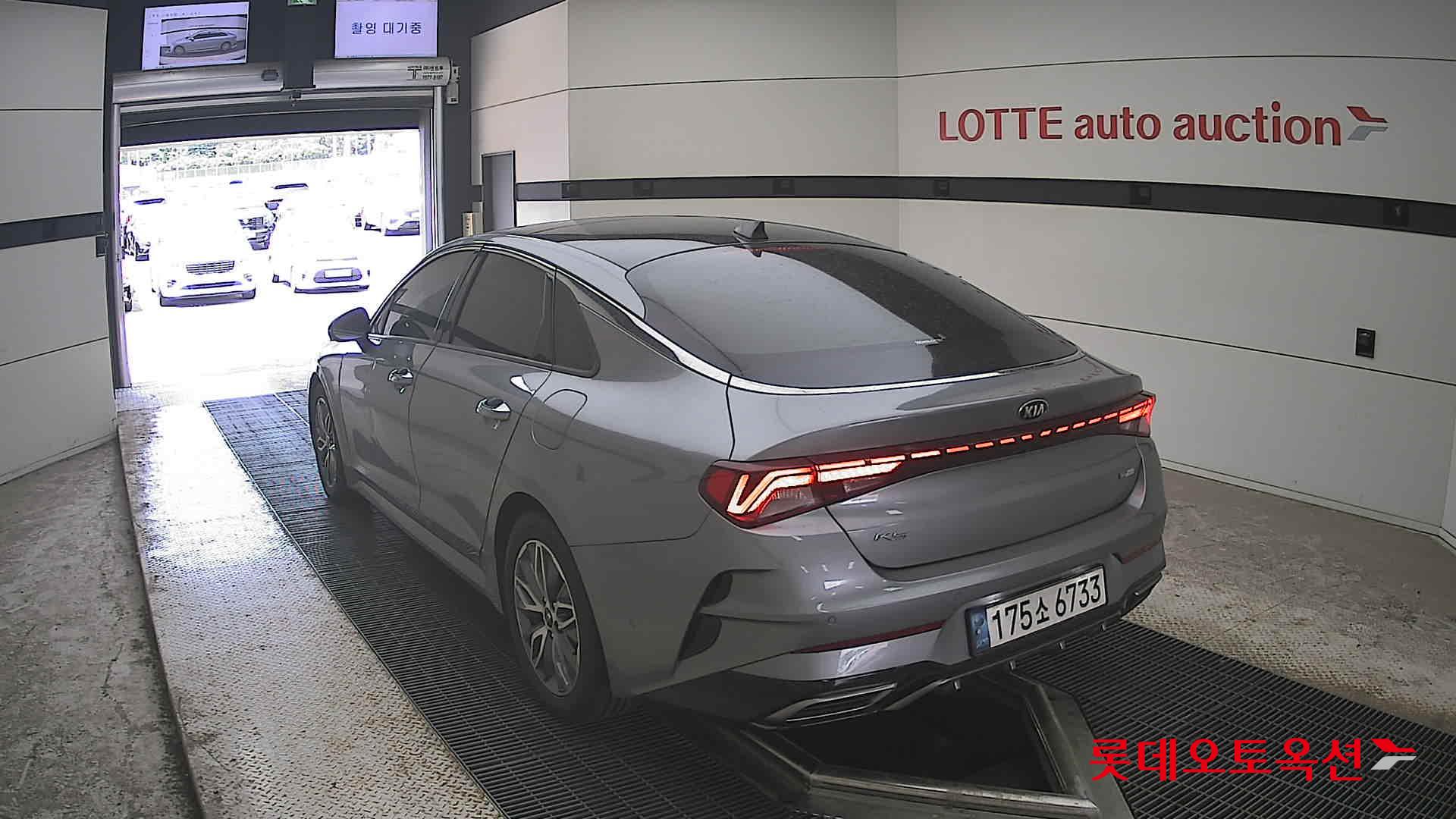 2021 - kia k5