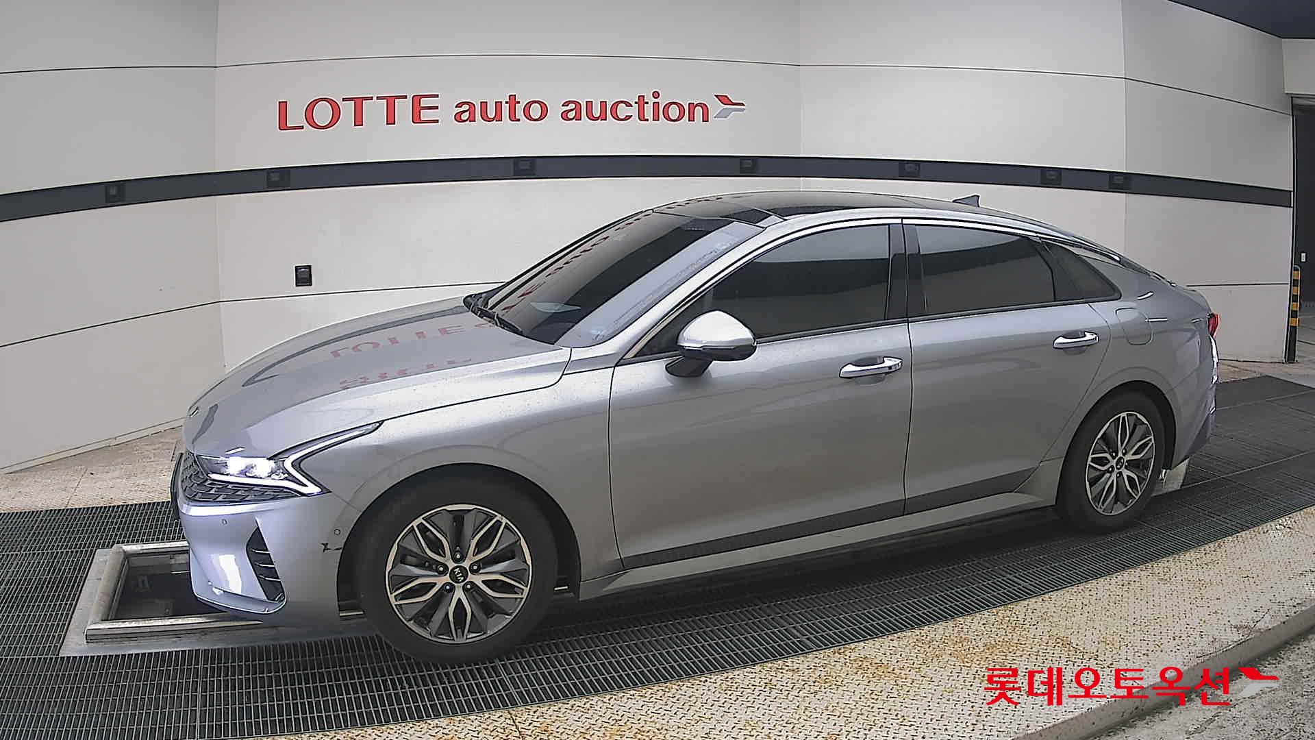 2021 - kia k5