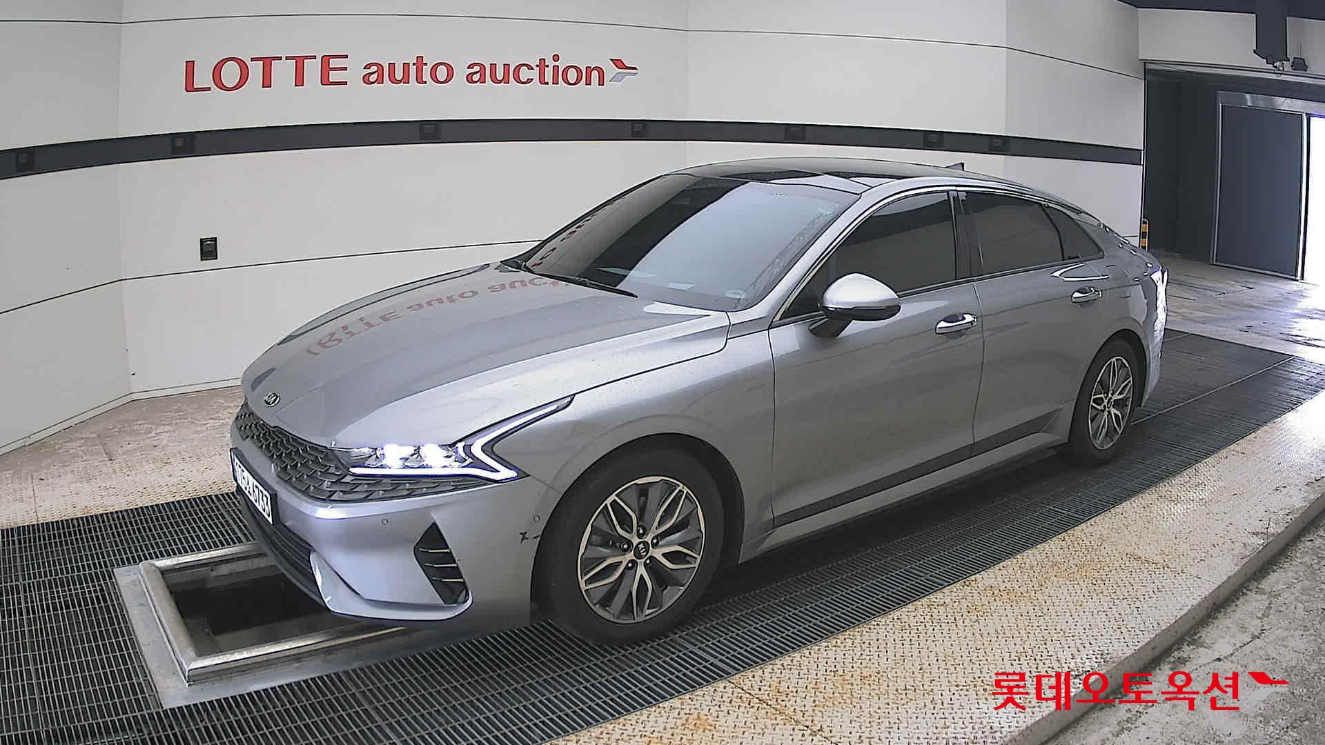 2021 - kia k5