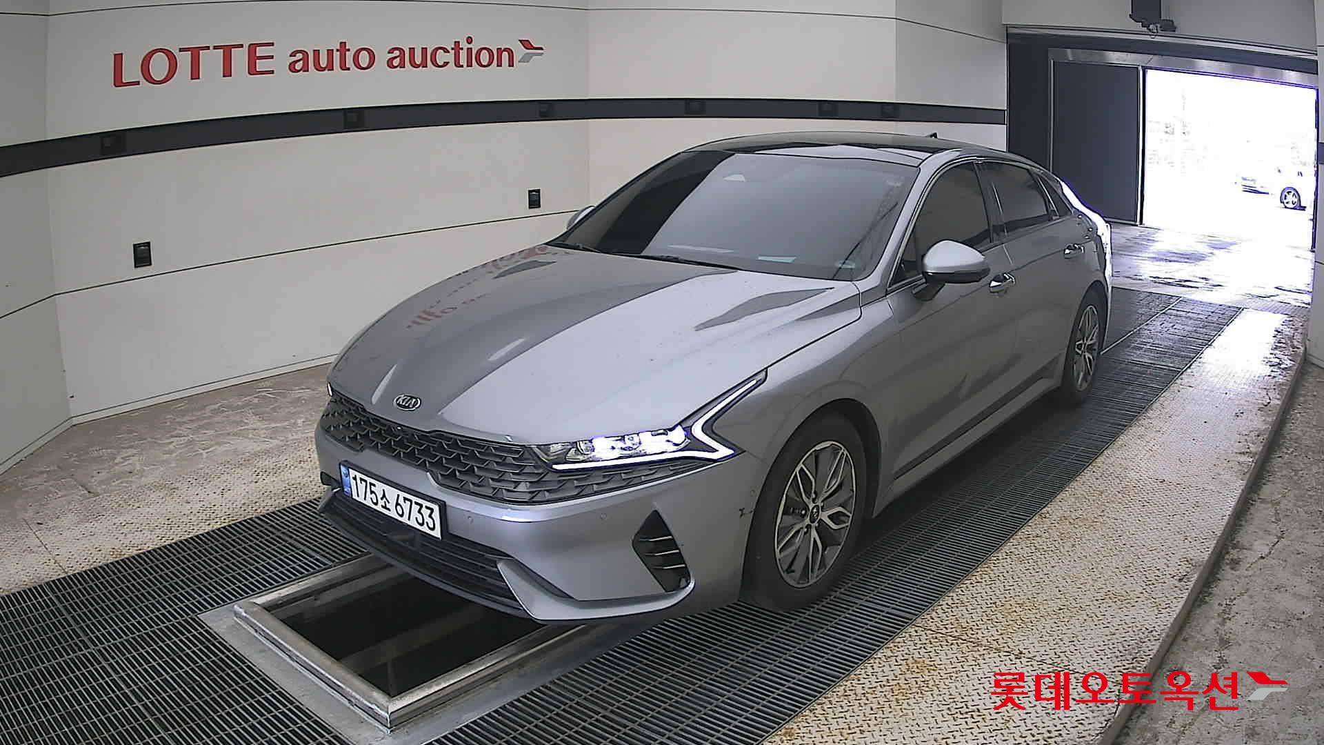 2021 - kia k5