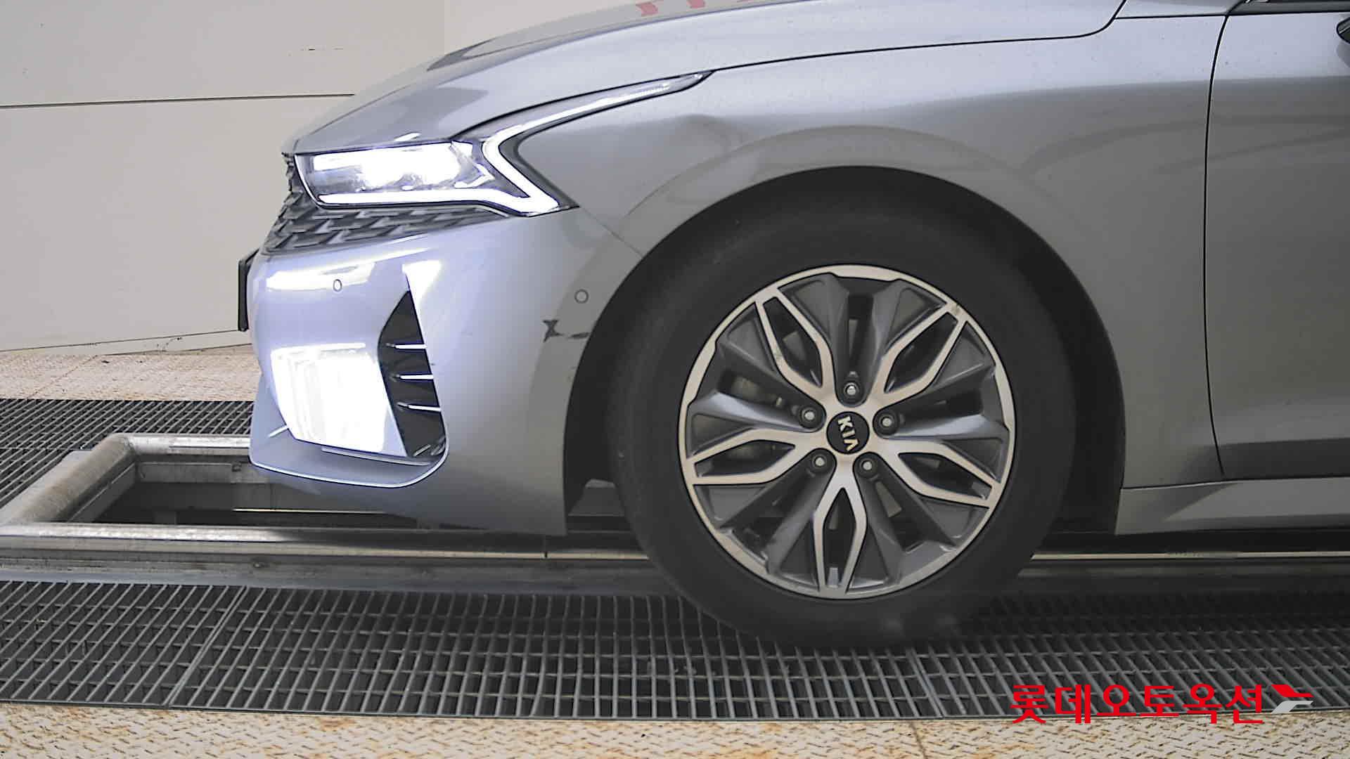 2021 - kia k5