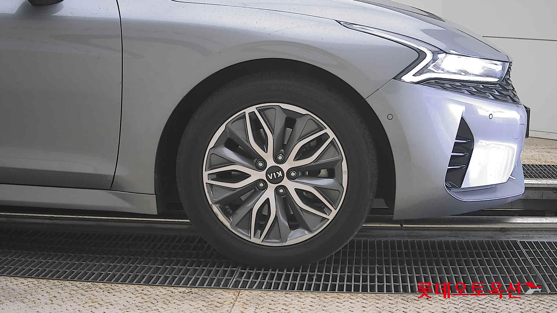 2021 - kia k5