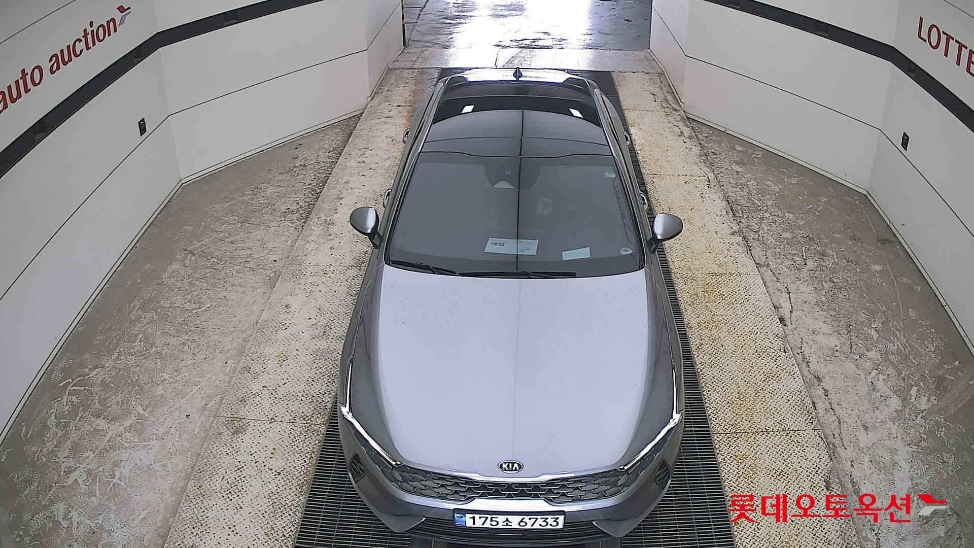 2021 - kia k5
