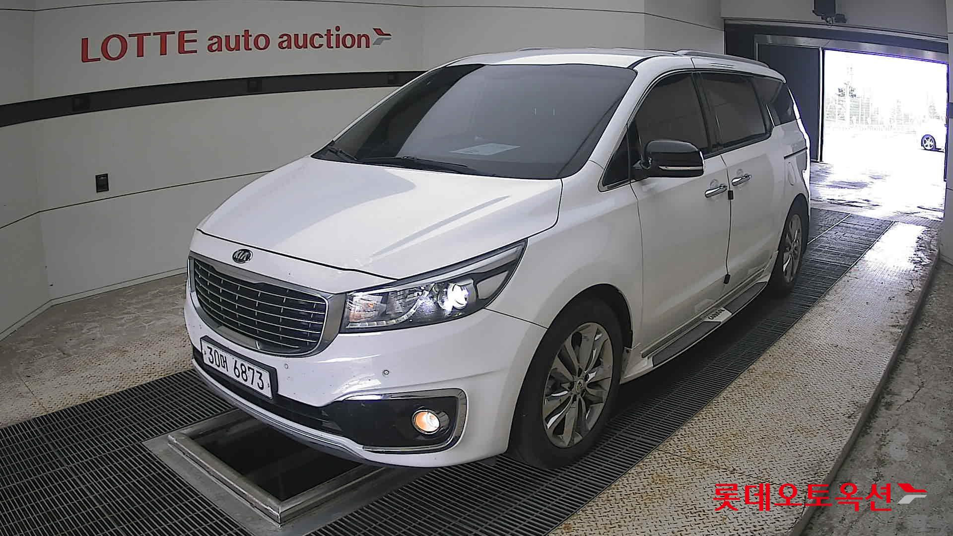 2018 - kia carnival