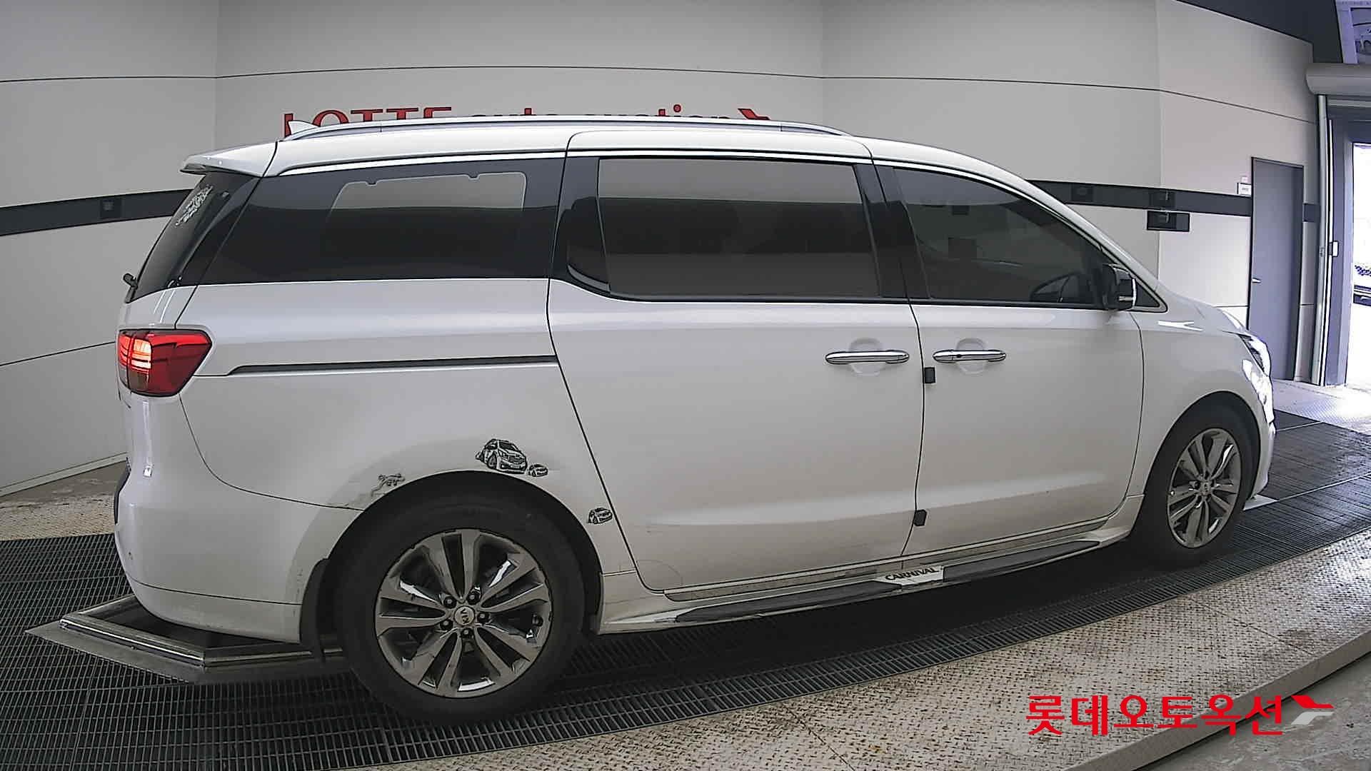 2018 - kia carnival