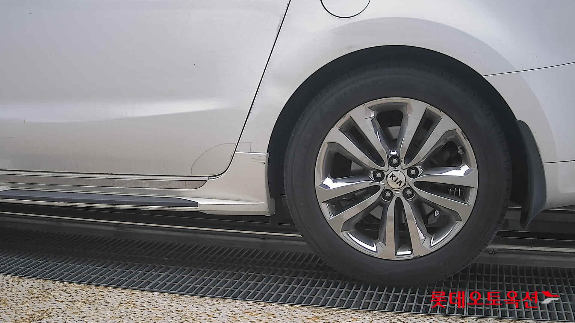 2018 - kia carnival
