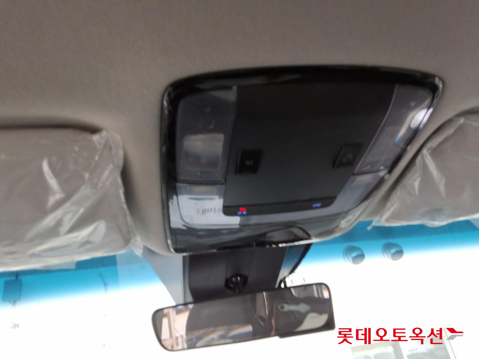 2023 - hyundai staria