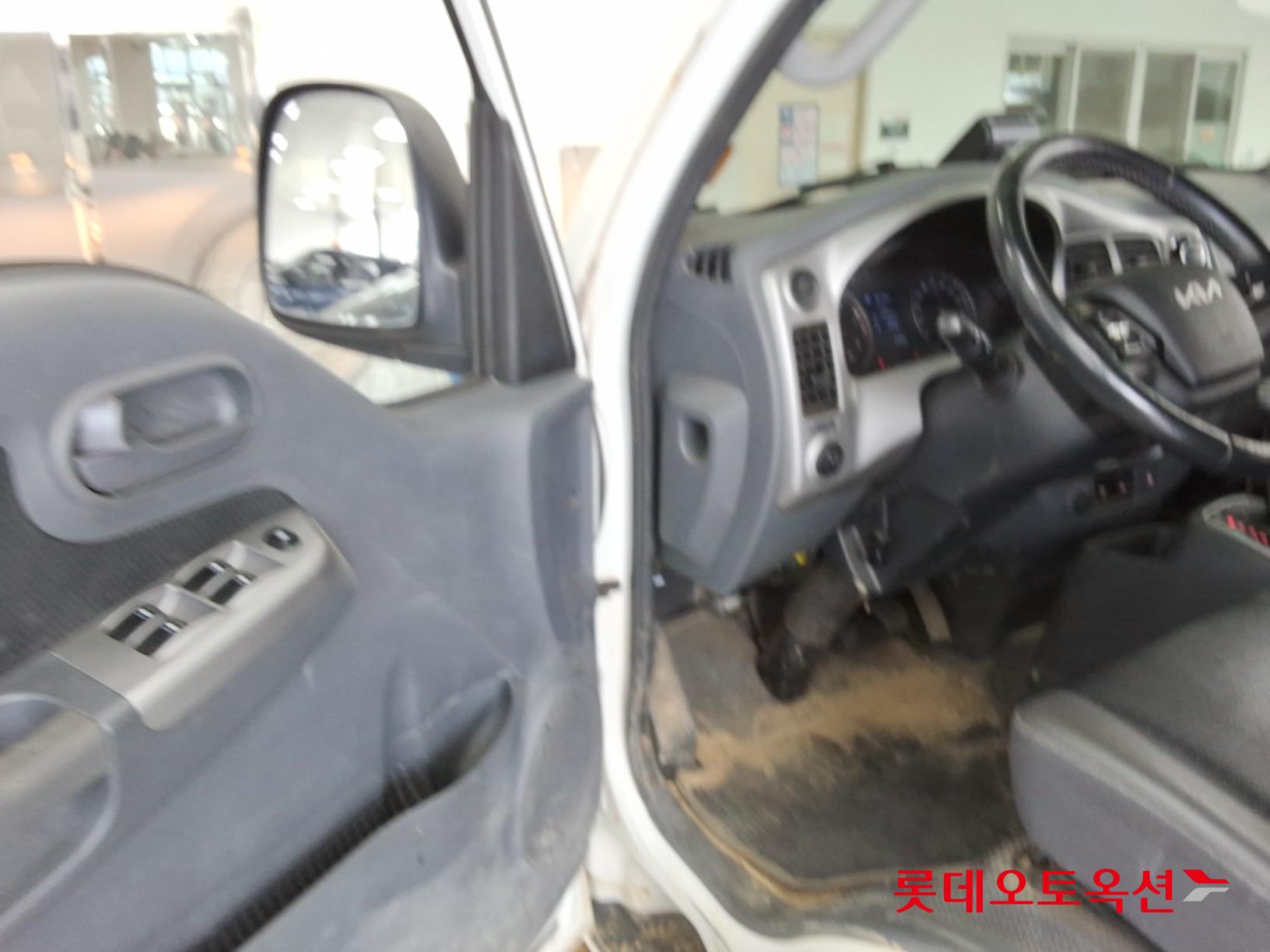 2022 - kia bongo