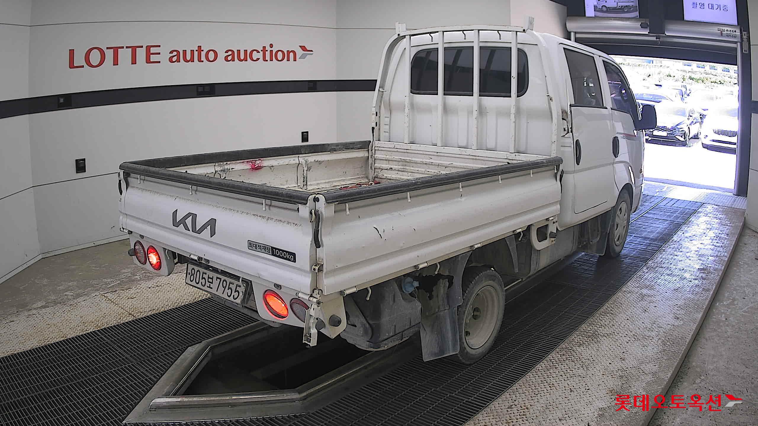 2022 - kia bongo