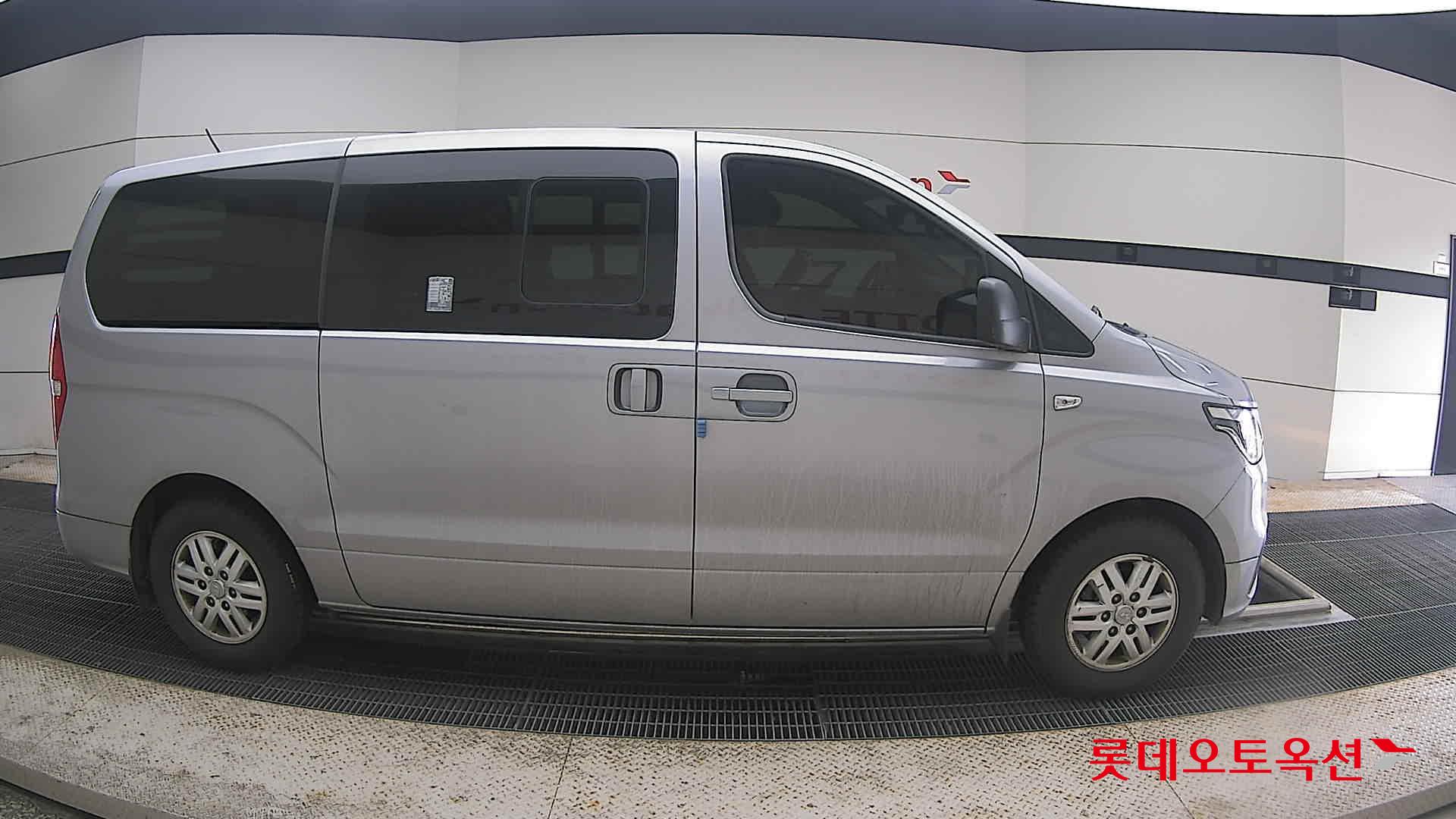 2021 - hyundai grand starex