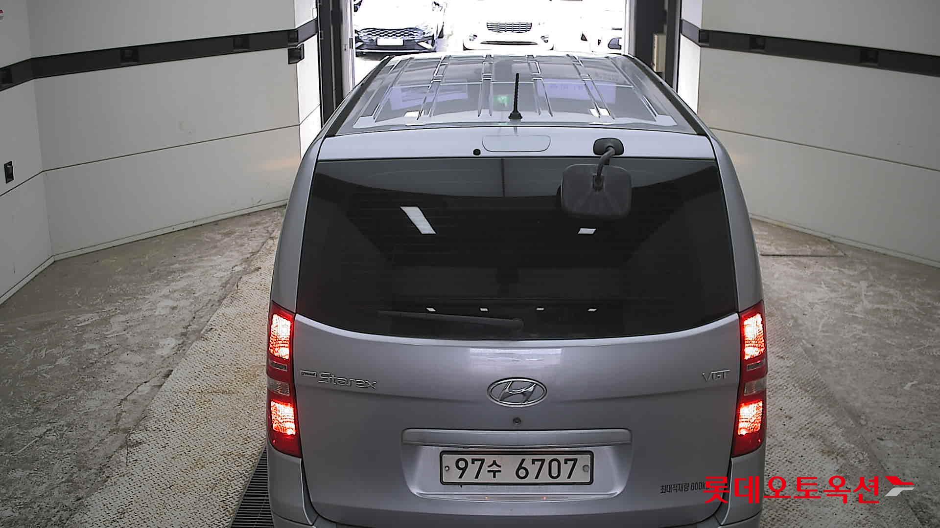 2021 - hyundai grand starex