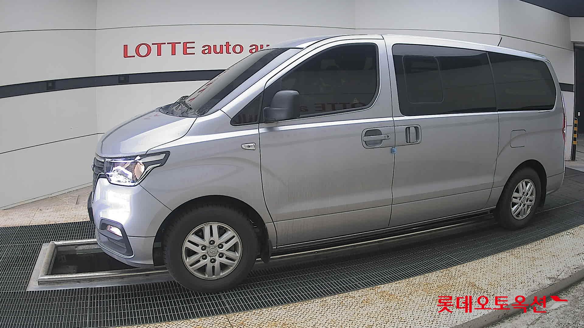 2021 - hyundai grand starex