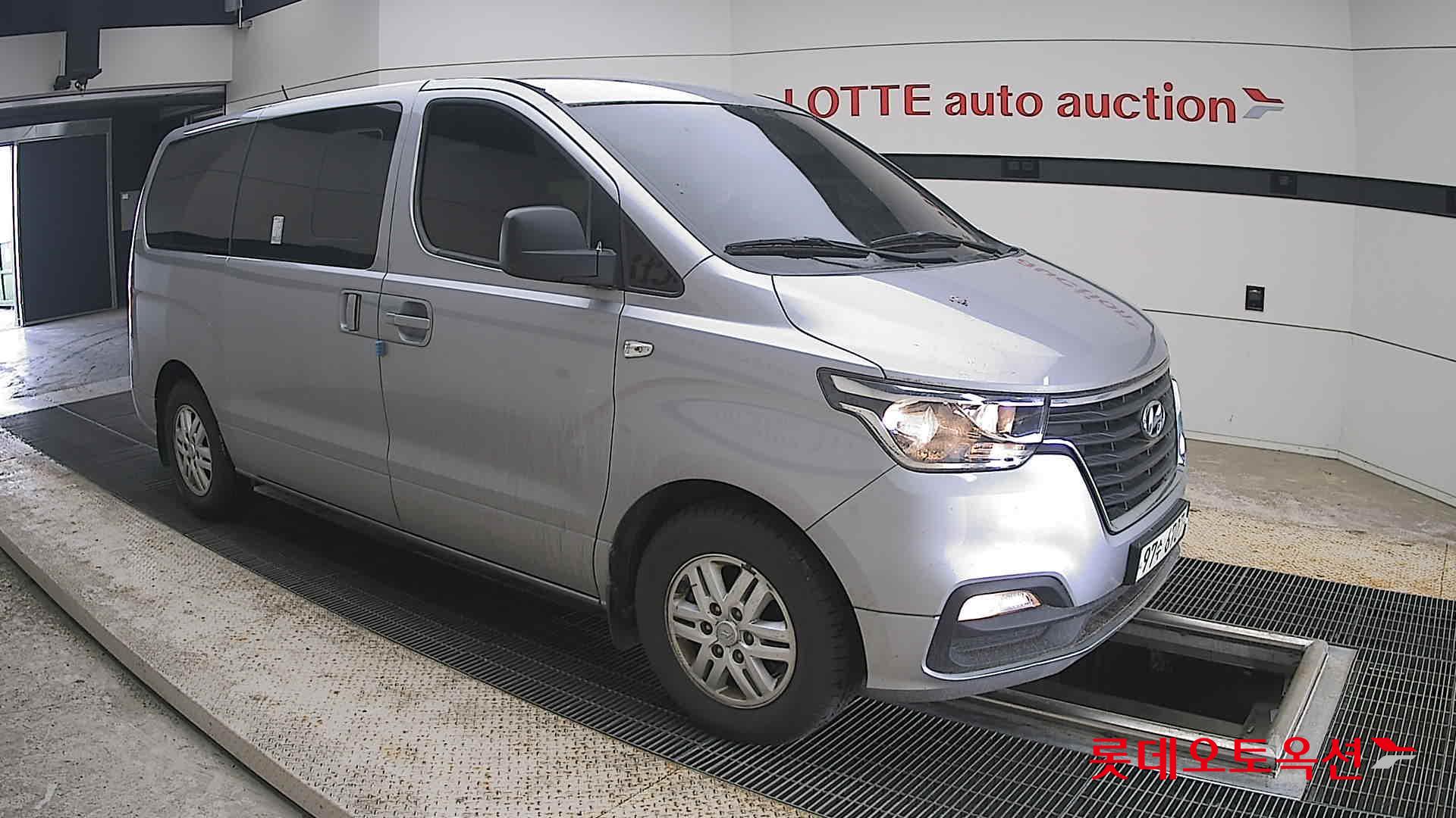 2021 - hyundai grand starex