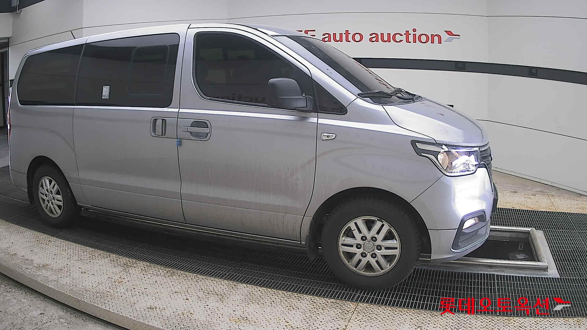 2021 - hyundai grand starex