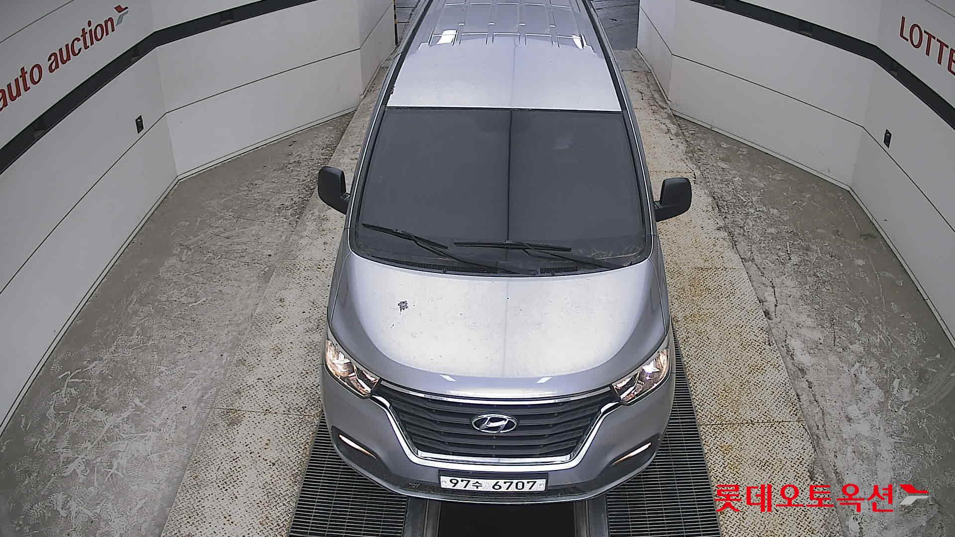 2021 - hyundai grand starex