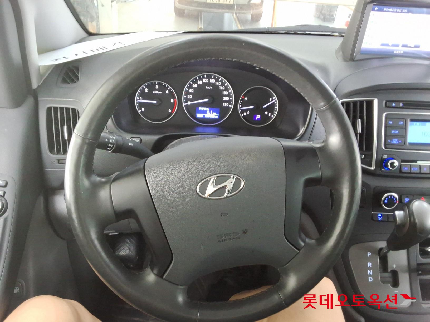 2021 - hyundai grand starex