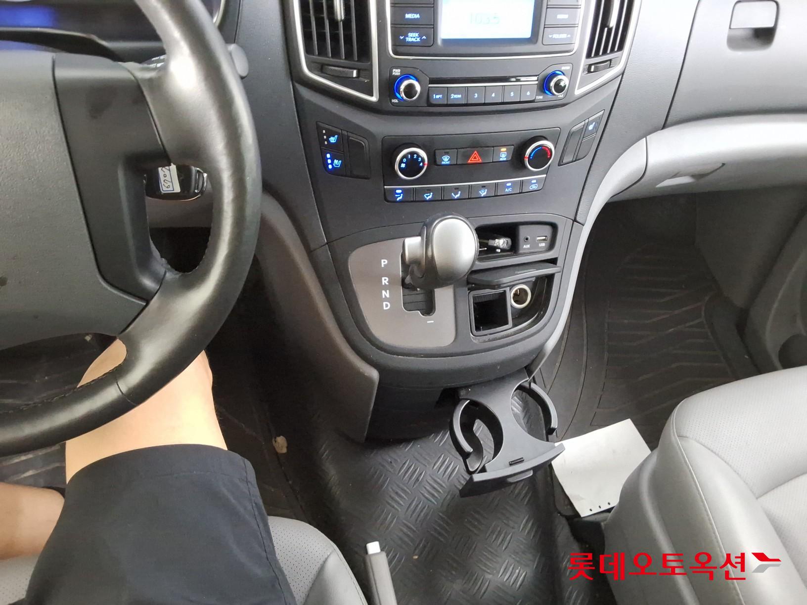 2021 - hyundai grand starex