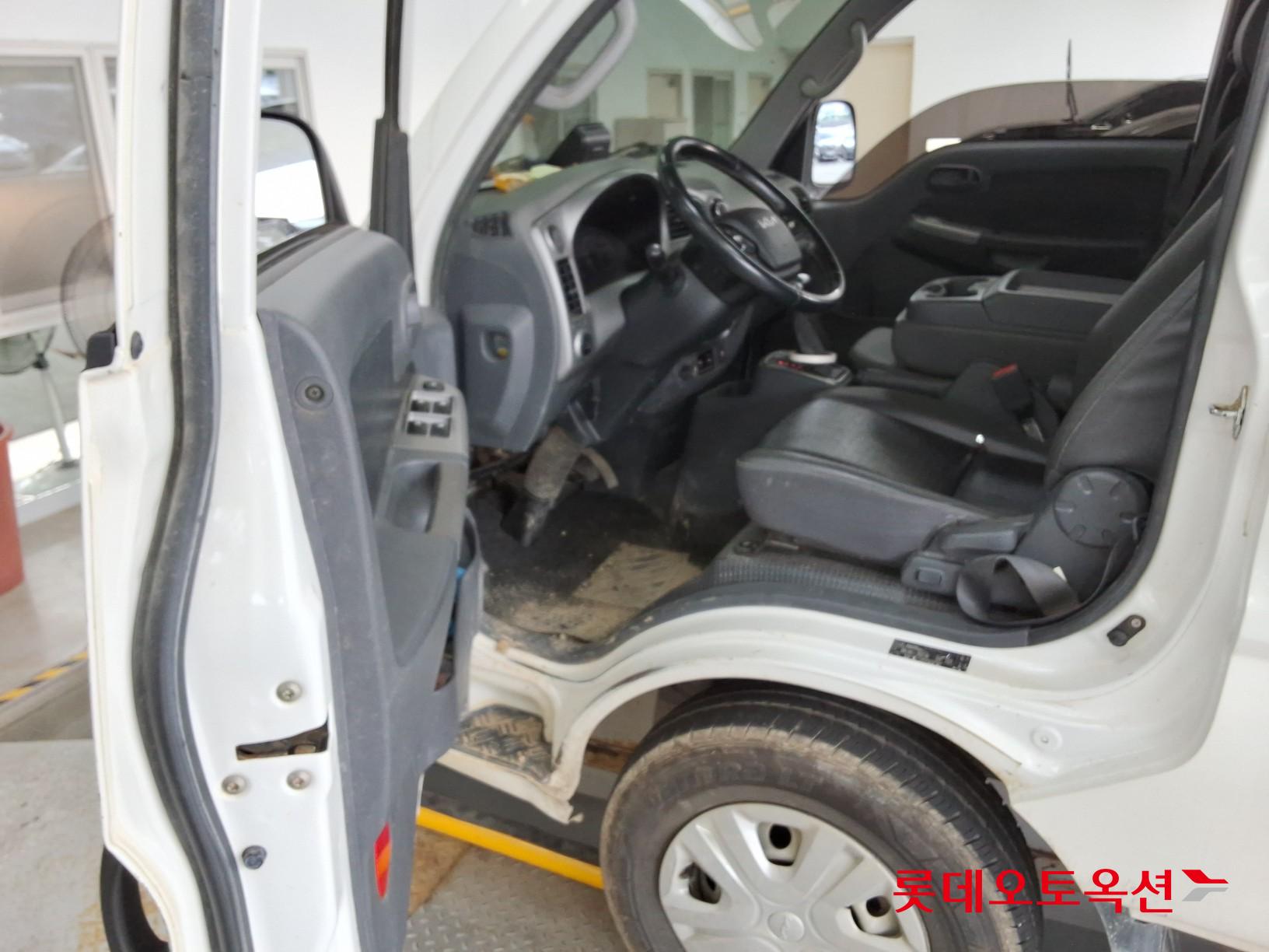 2022 - kia bongo