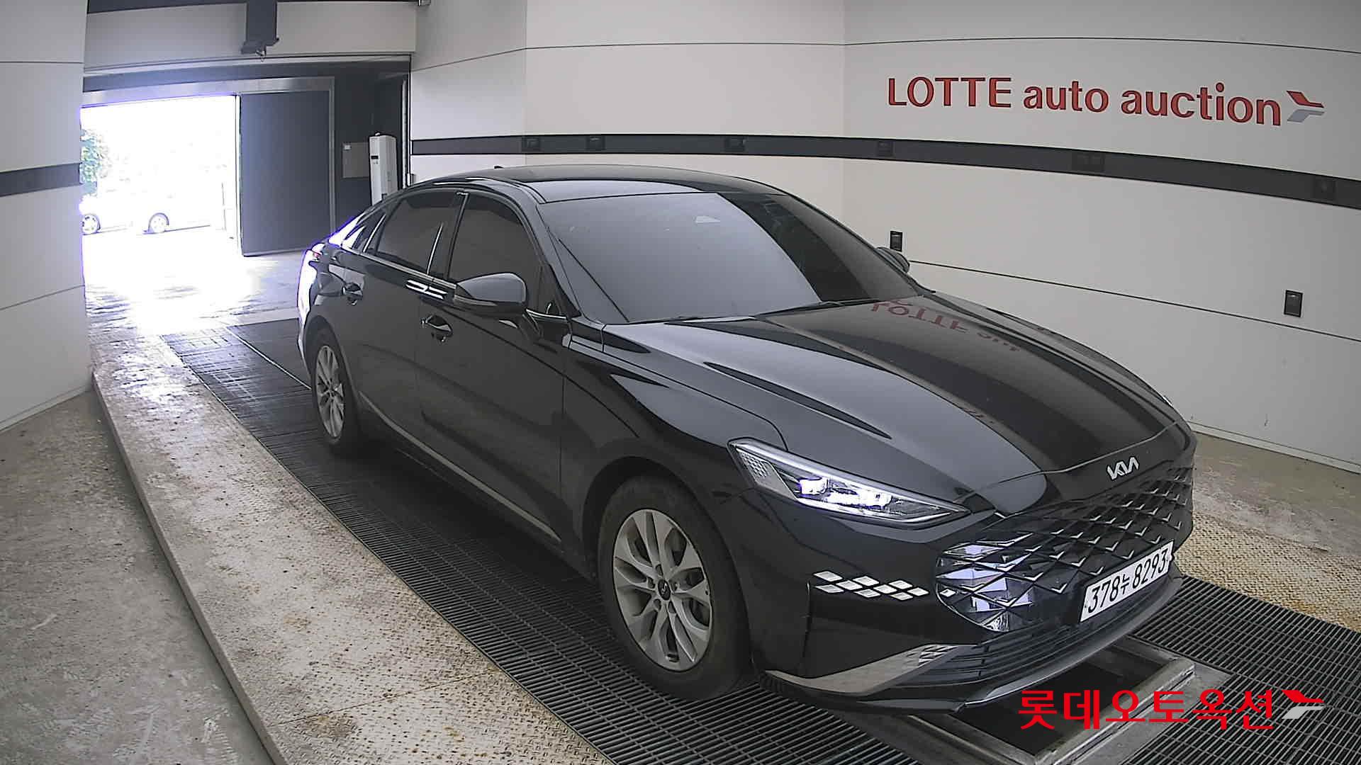 2022 - kia k8