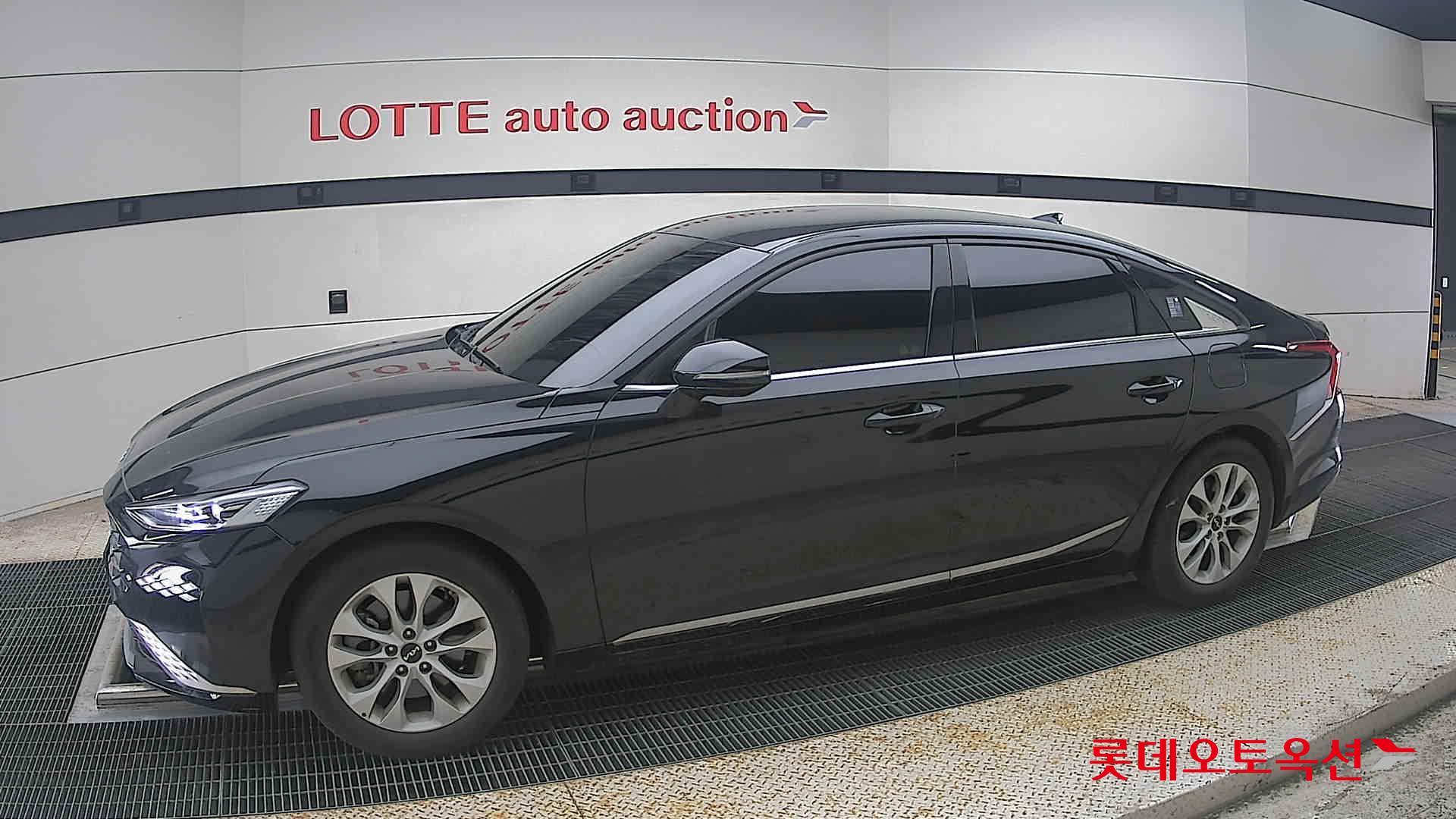 2022 - kia k8