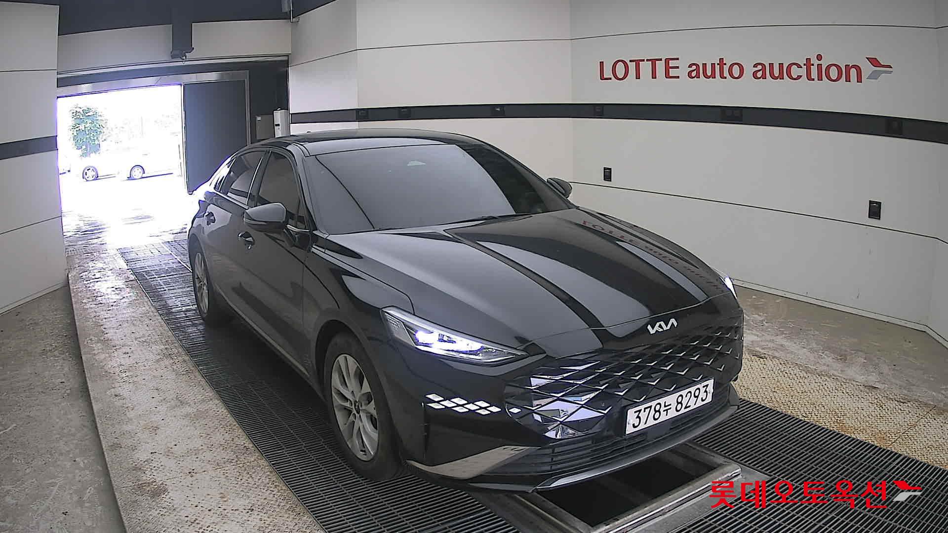2022 - kia k8