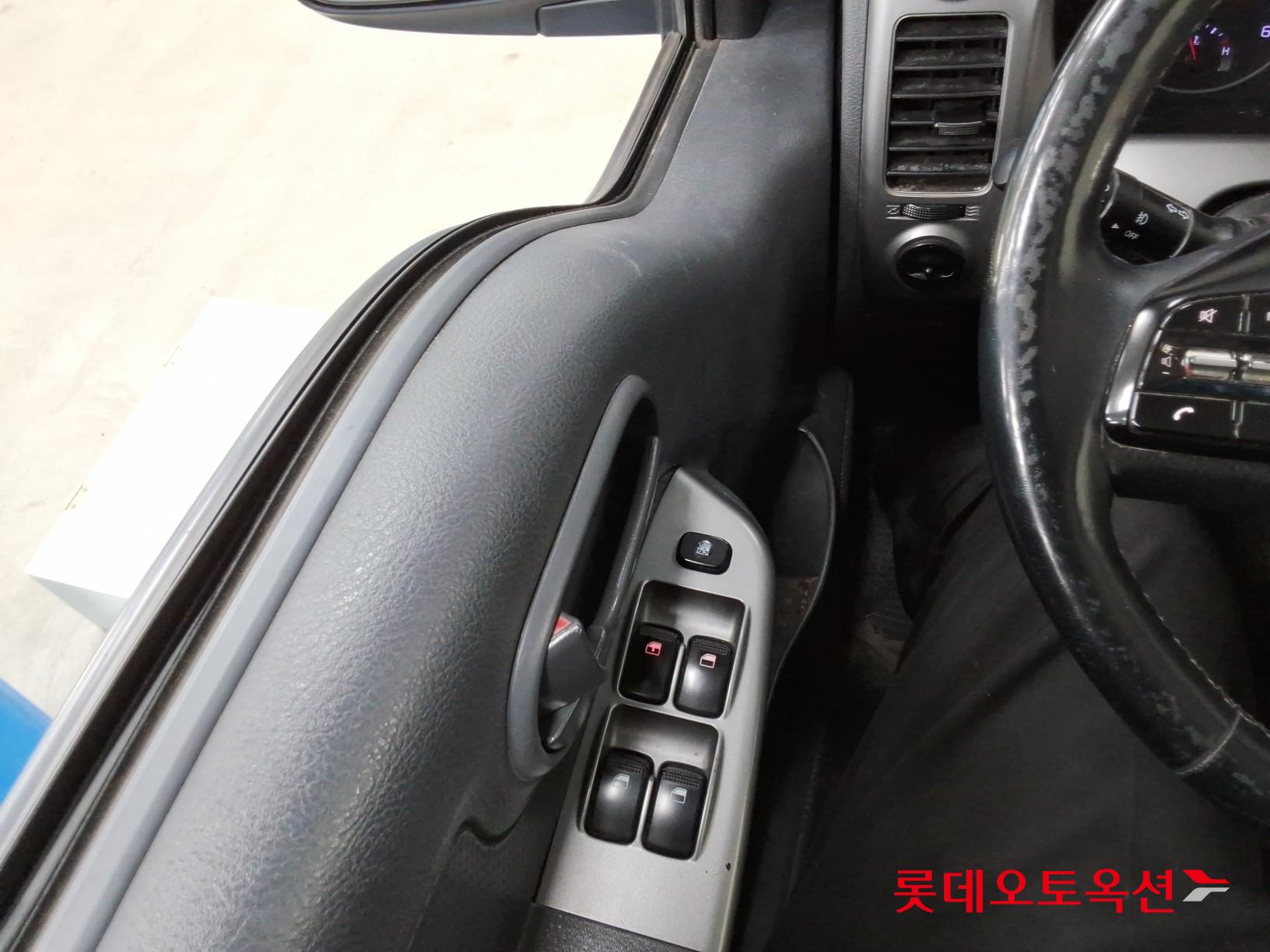 2023 - kia bongo