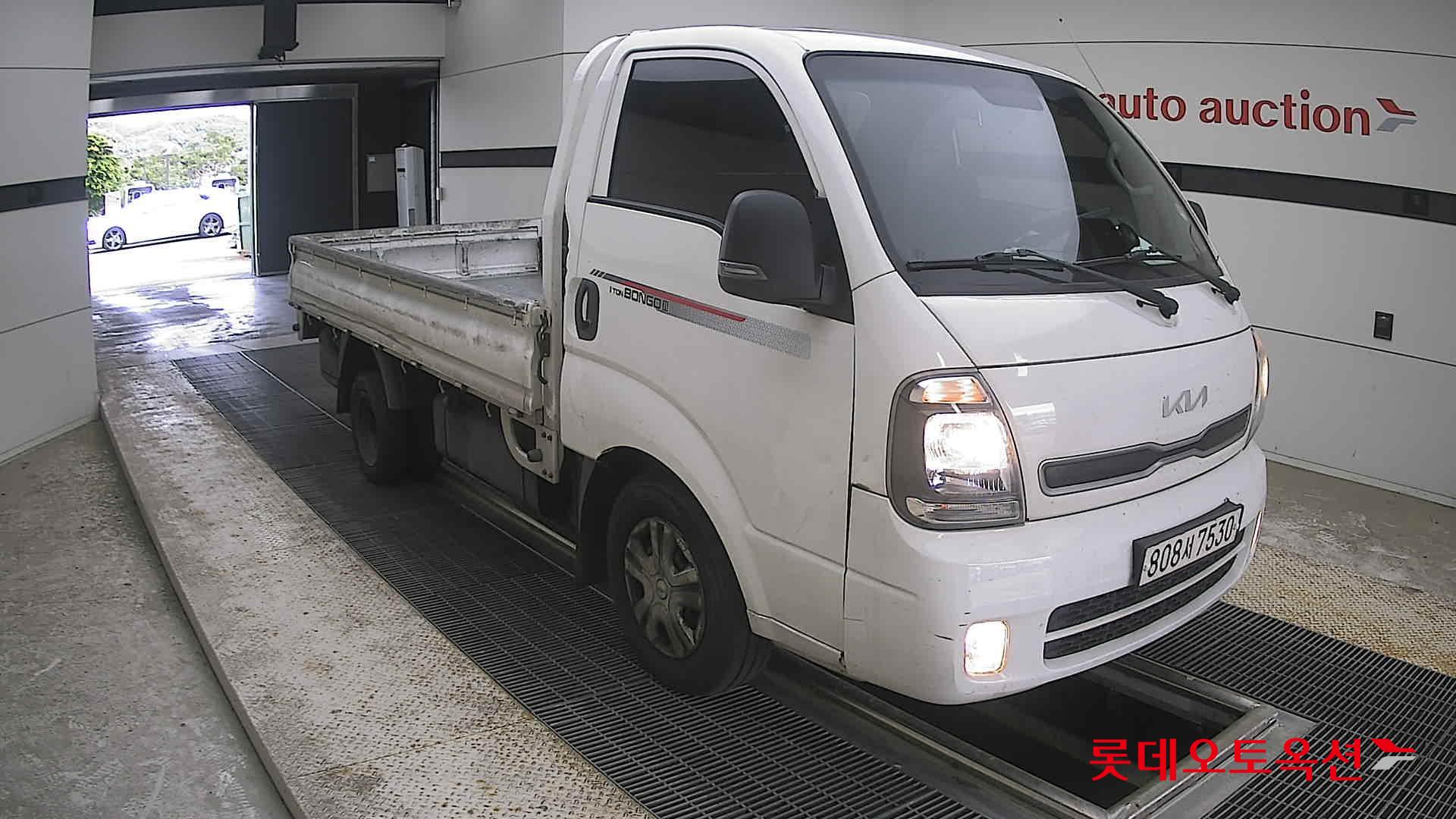 2023 - kia bongo