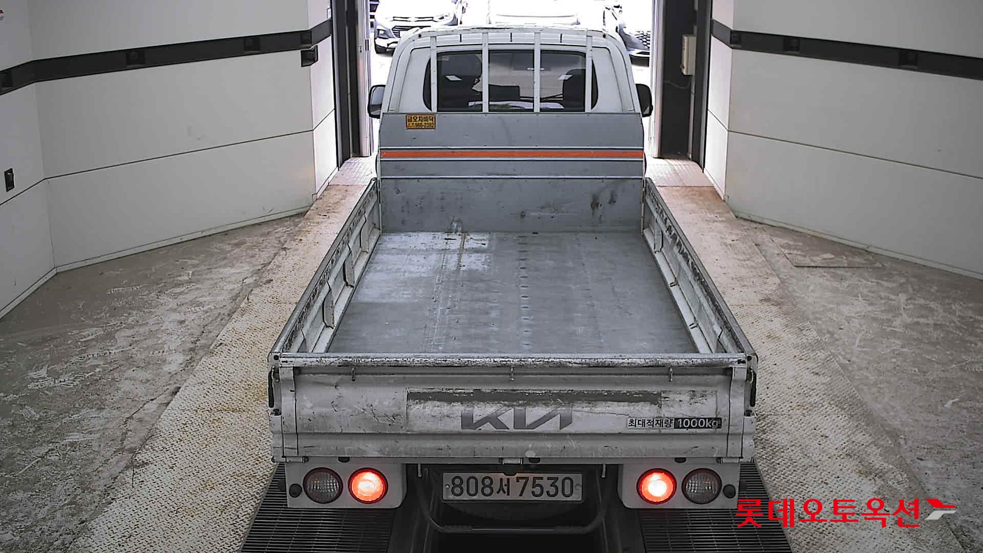 2023 - kia bongo