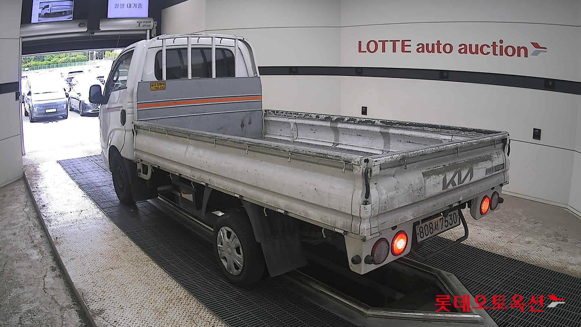 2023 - kia bongo