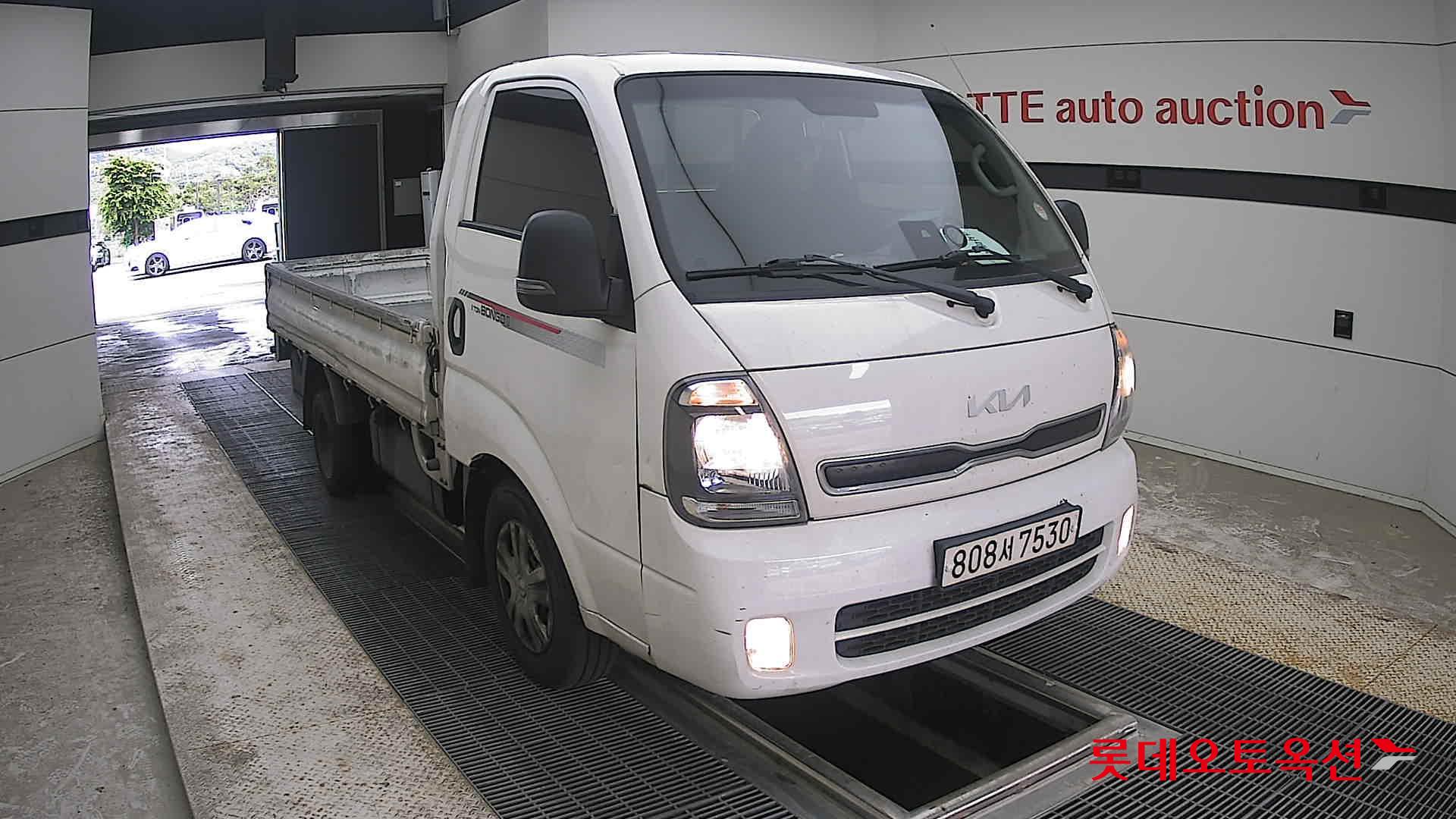 2023 - kia bongo